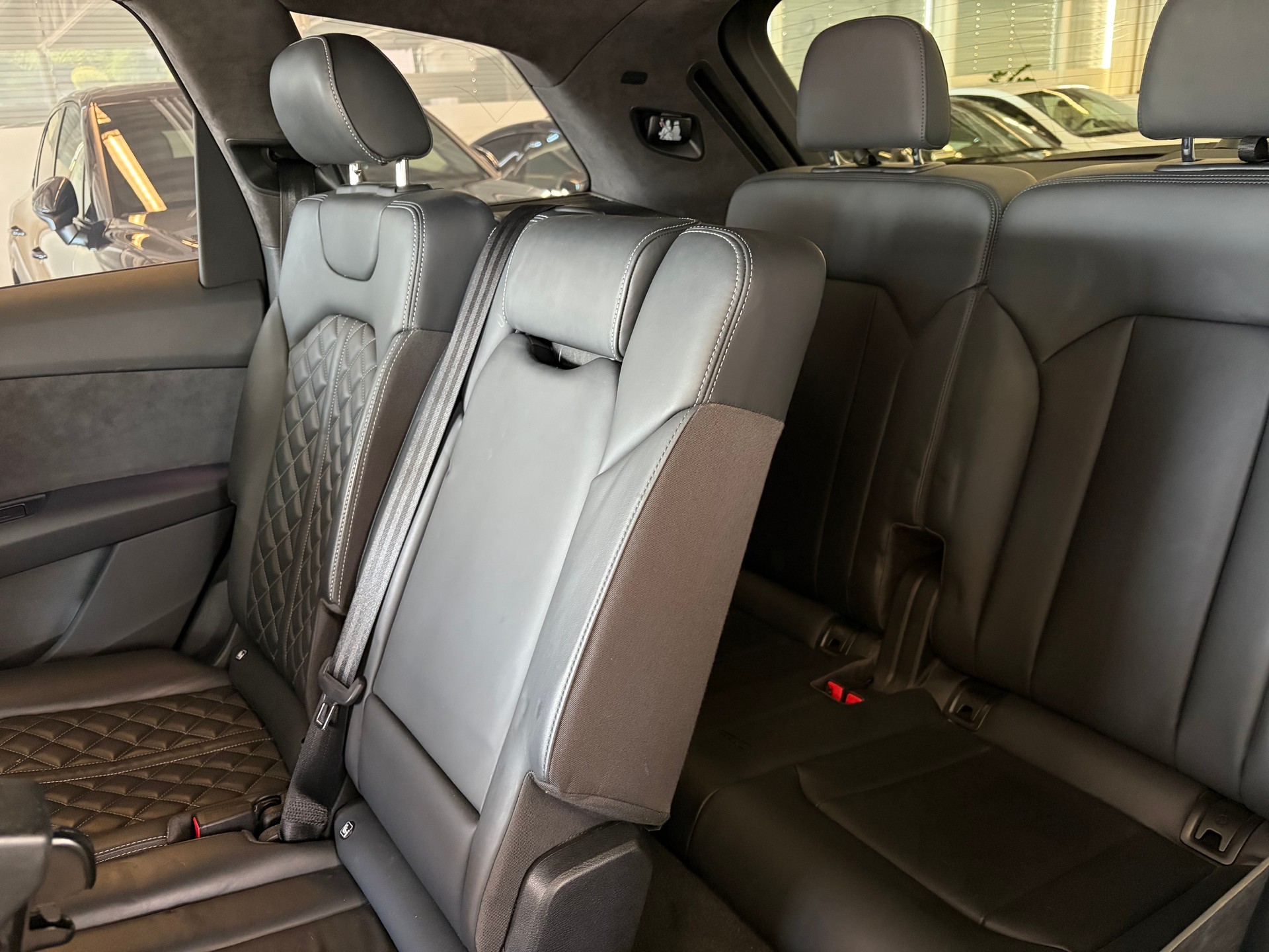 AUDI SQ7 4.0 TDI quattro | CH Fzg. | 7 Sitz | B&O | Assistenz | HD Matrix | HeadUp | Standheizung | -image-25