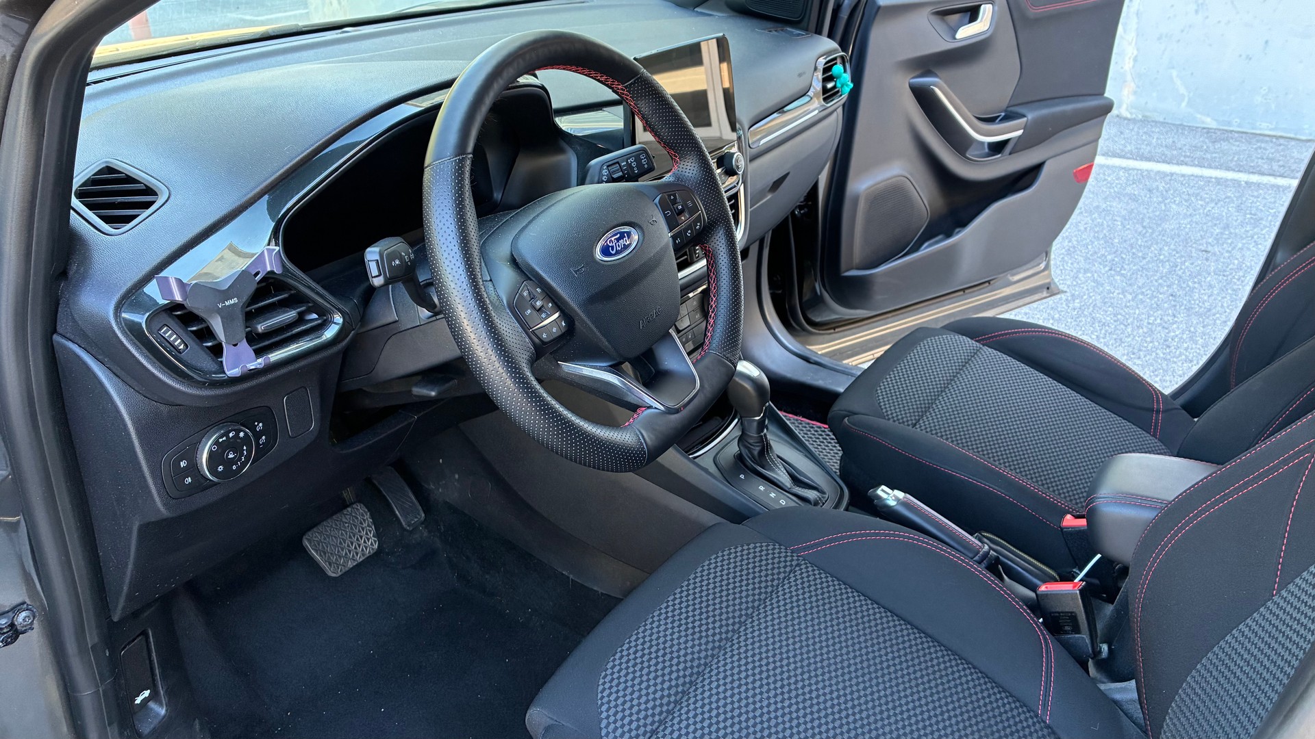 FORD 1.0 EcoB Hybrid 125 ST-Line-image-4