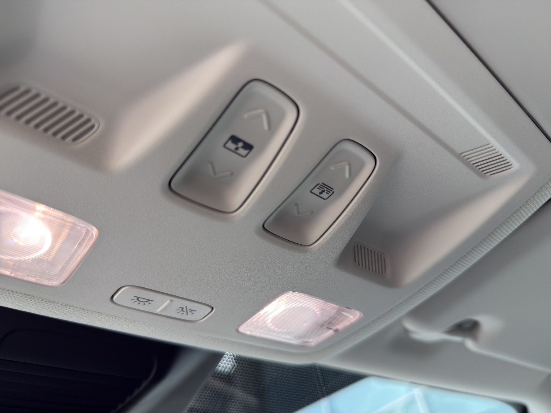 FORD Focus 1.0i EcoB Hybrid 155 Active X-image-11