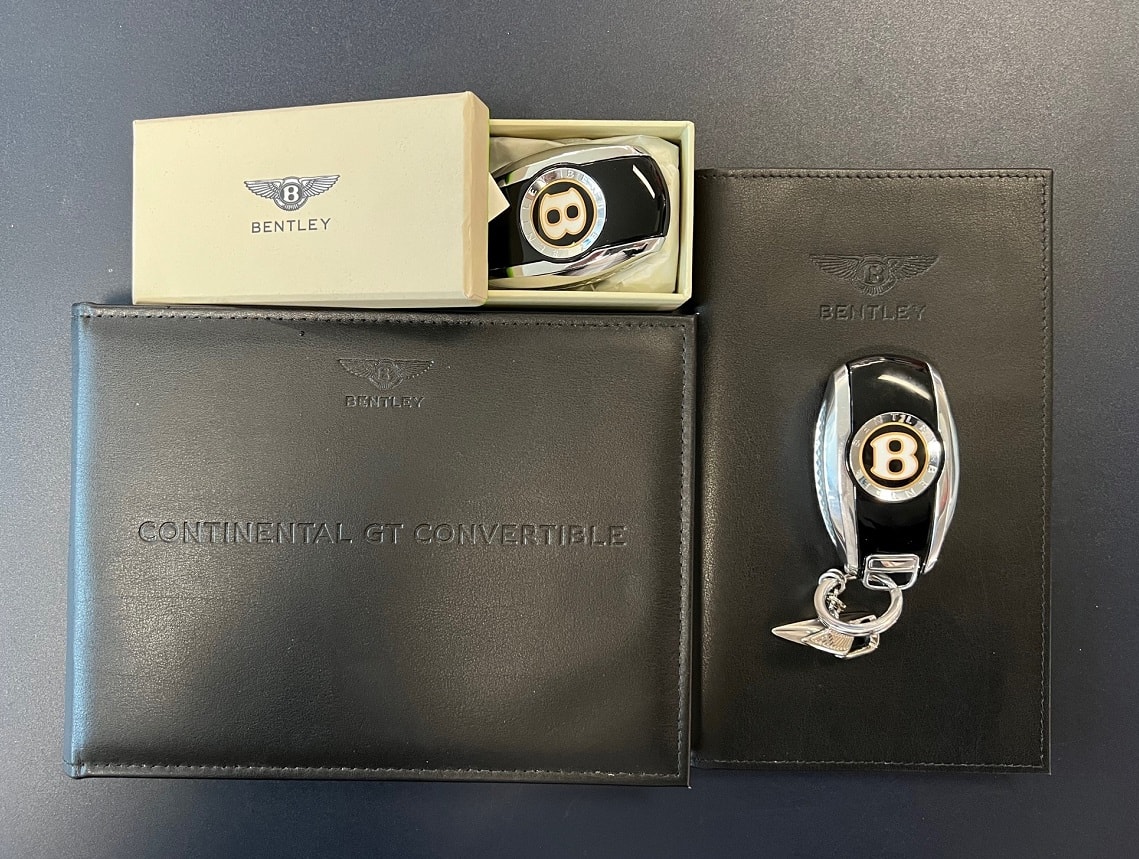 BENTLEY Continental GTC 6.0 W12-image-18