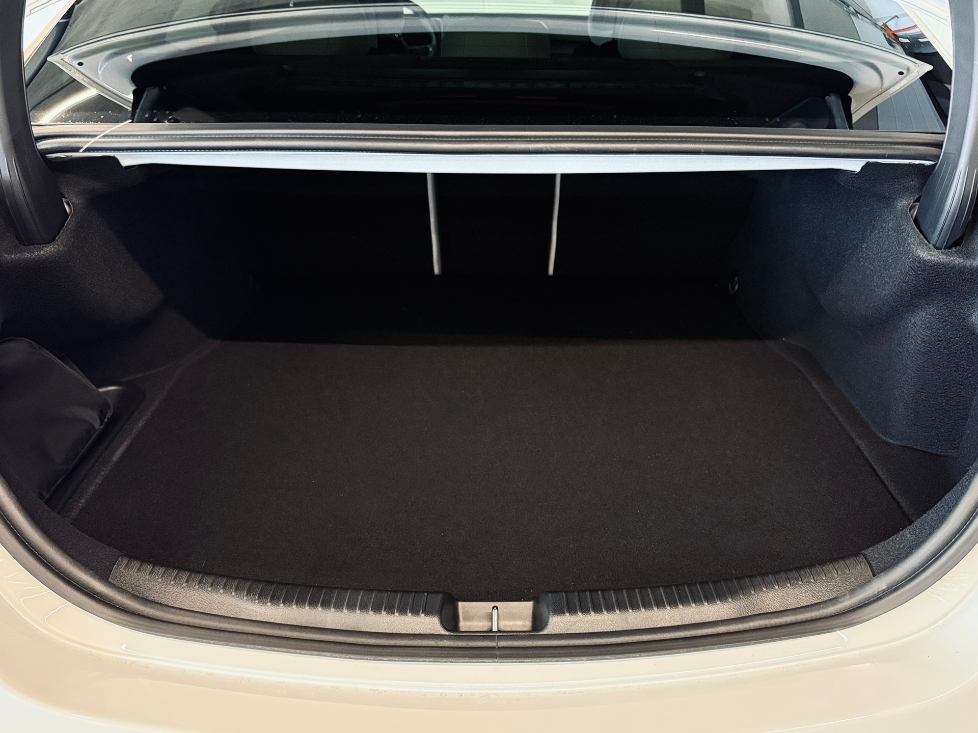 MERCEDES-BENZ C 400E 4MATIC AMG LINE | ALLRAD | PLUGIN-HYBRID | CH-FZG-image-14