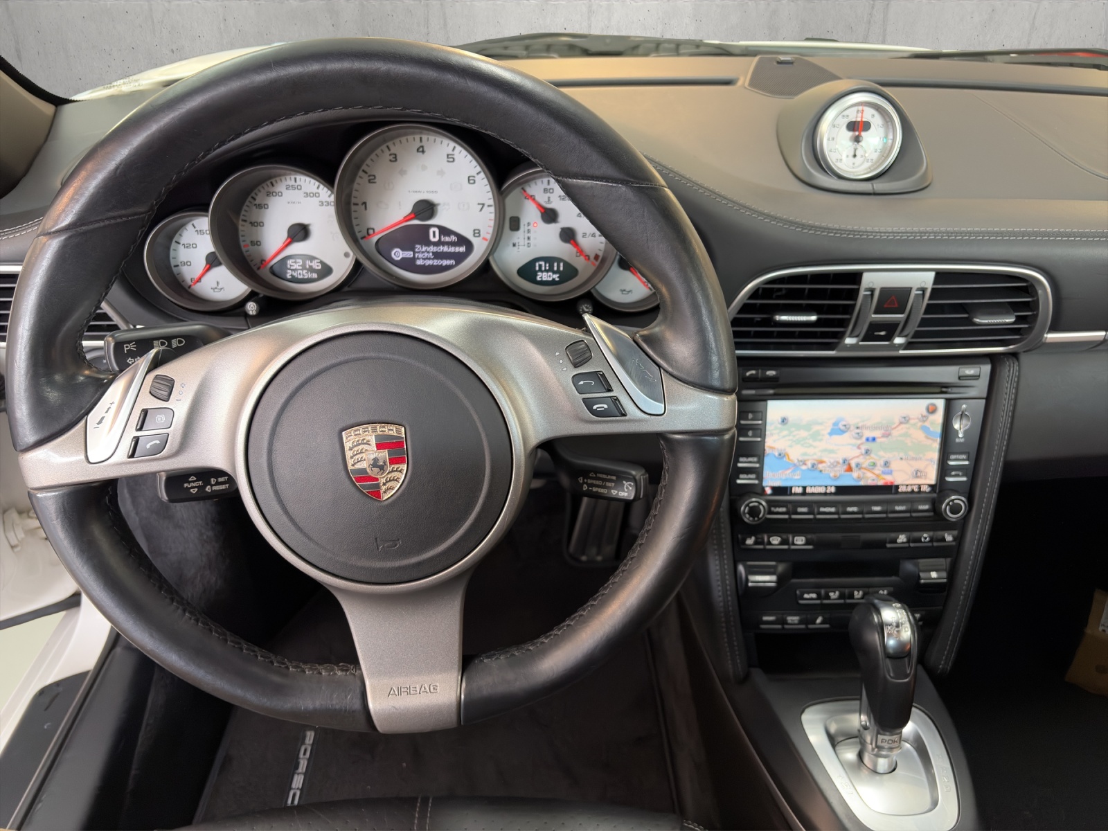 PORSCHE 911 Coupé 3.8 Carrera S PDK-image-9