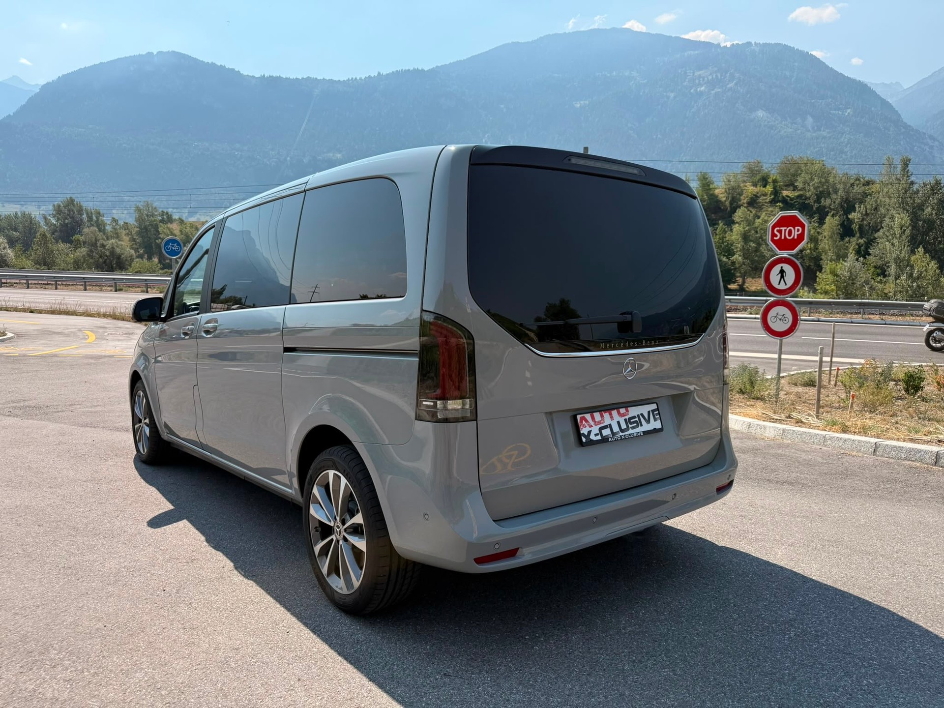 MERCEDES-BENZ V 300 d kompakt 4Matic Style 9G-Tronic-image-8