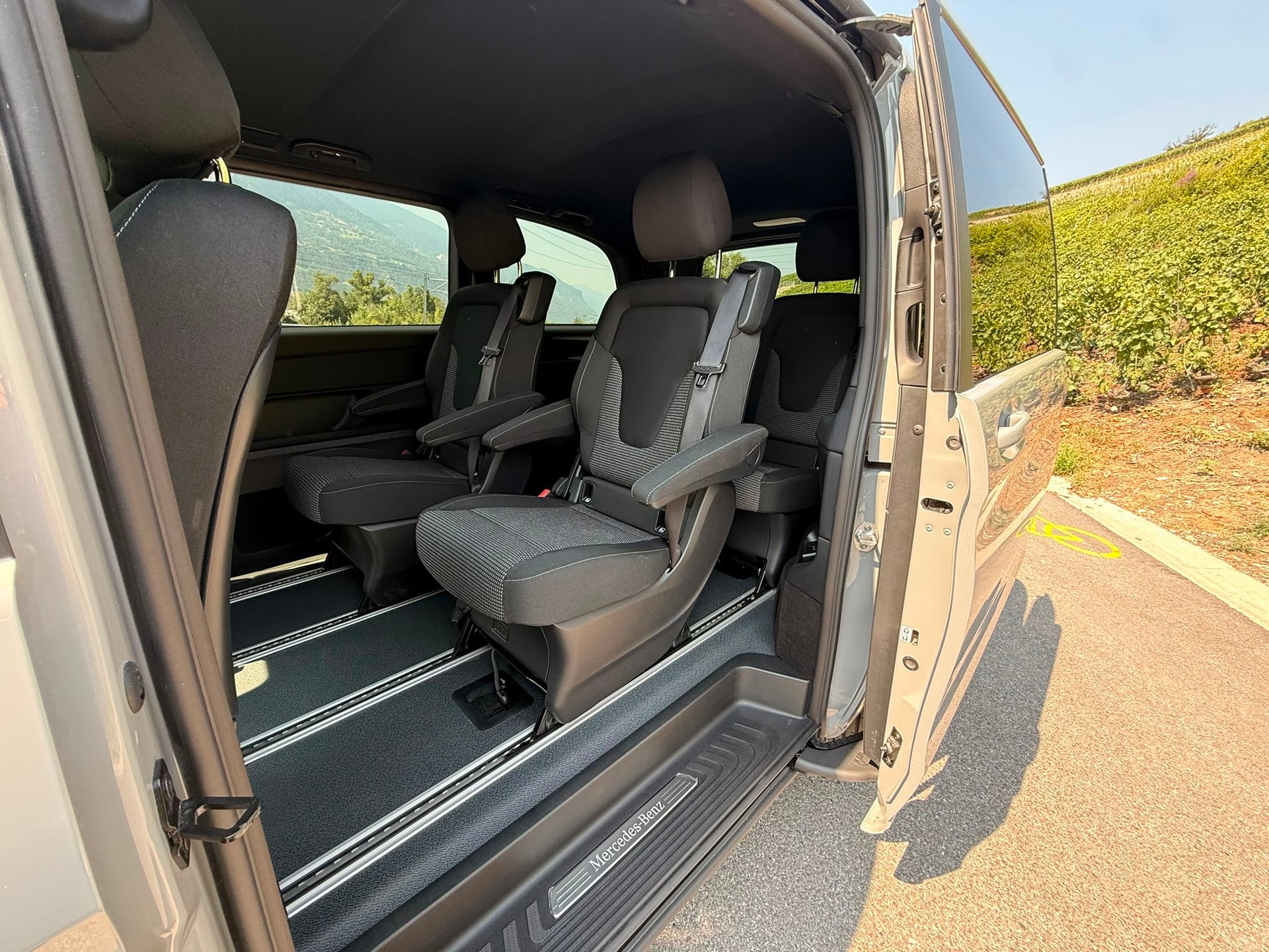 MERCEDES-BENZ V 300 d kompakt 4Matic Style 9G-Tronic-image-11