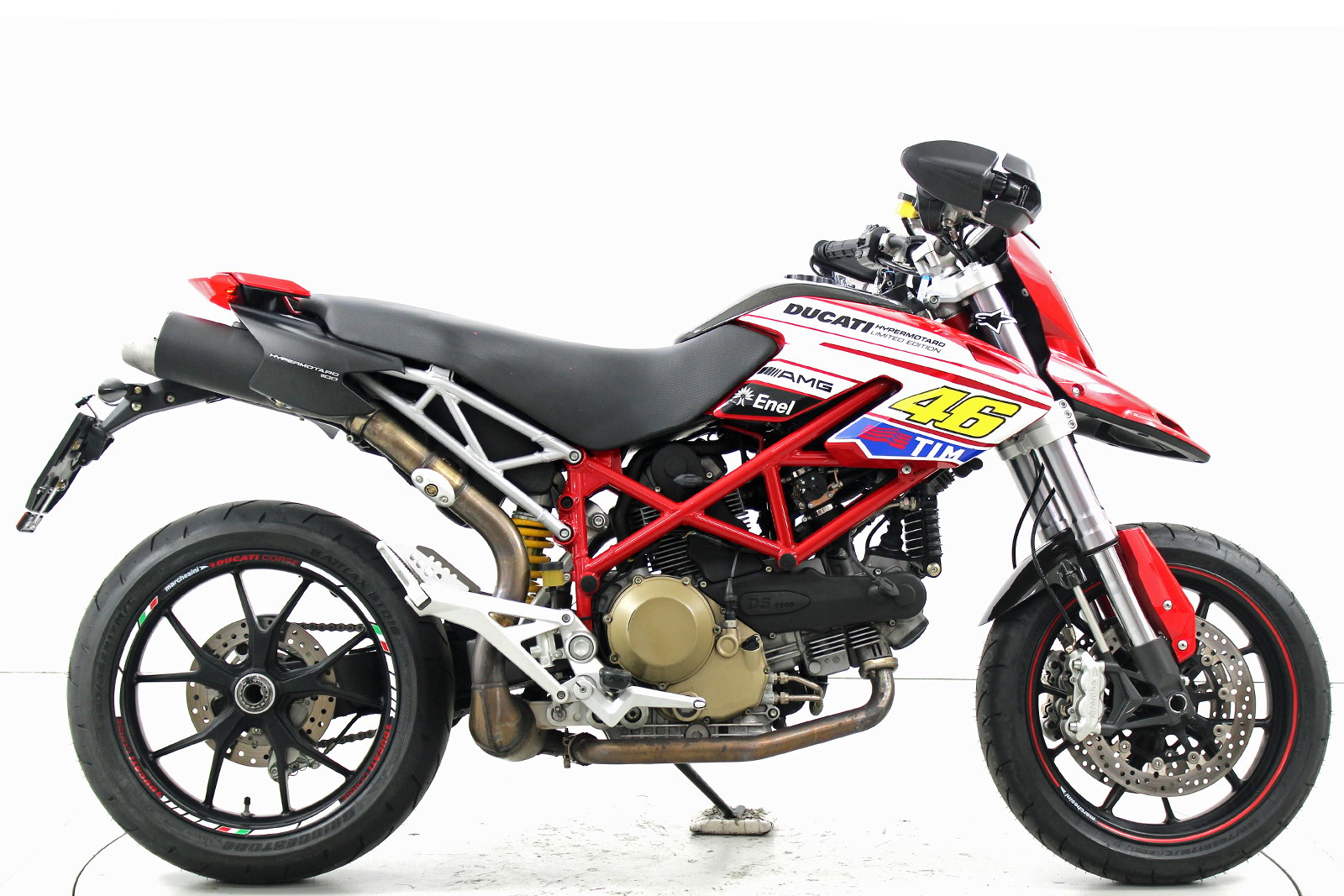 DUCATI HYPERMOTARD 821-showroom-element-3