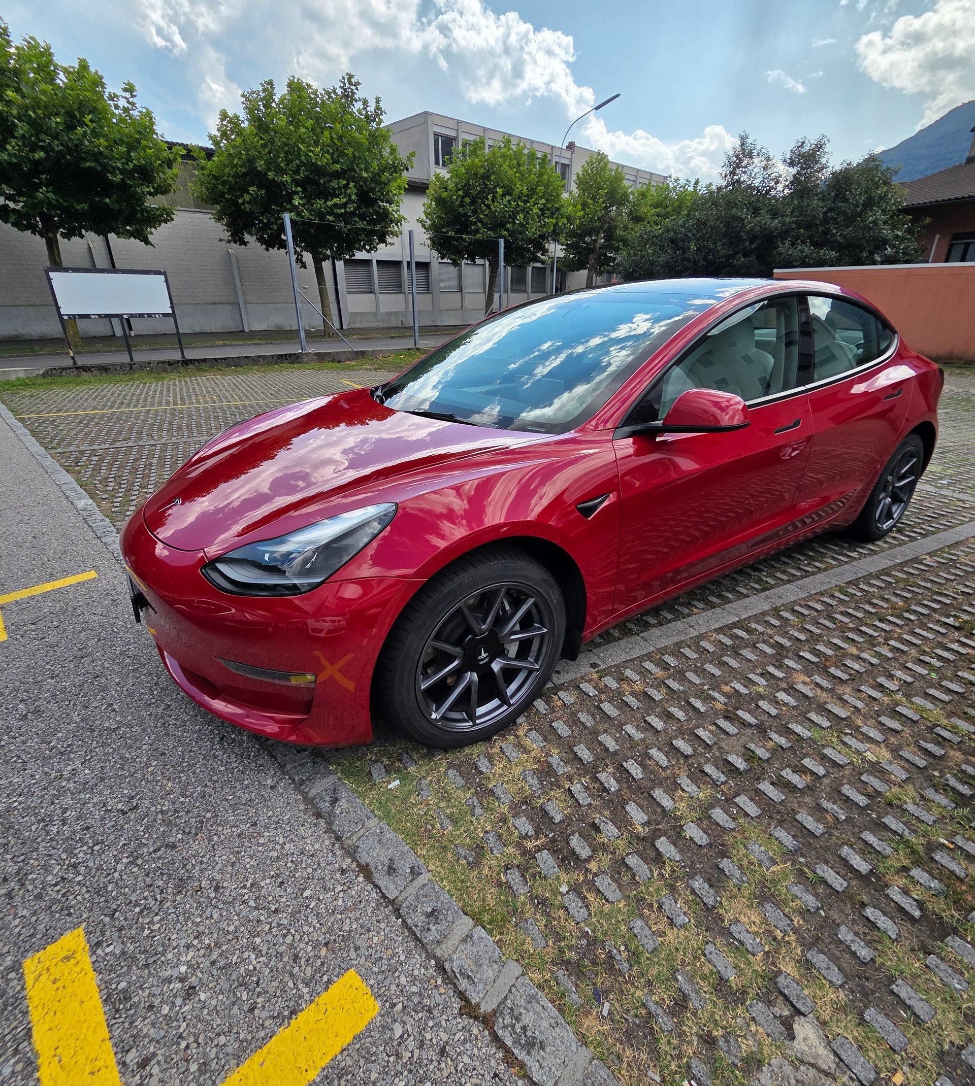 TESLA Long Range D-image-2