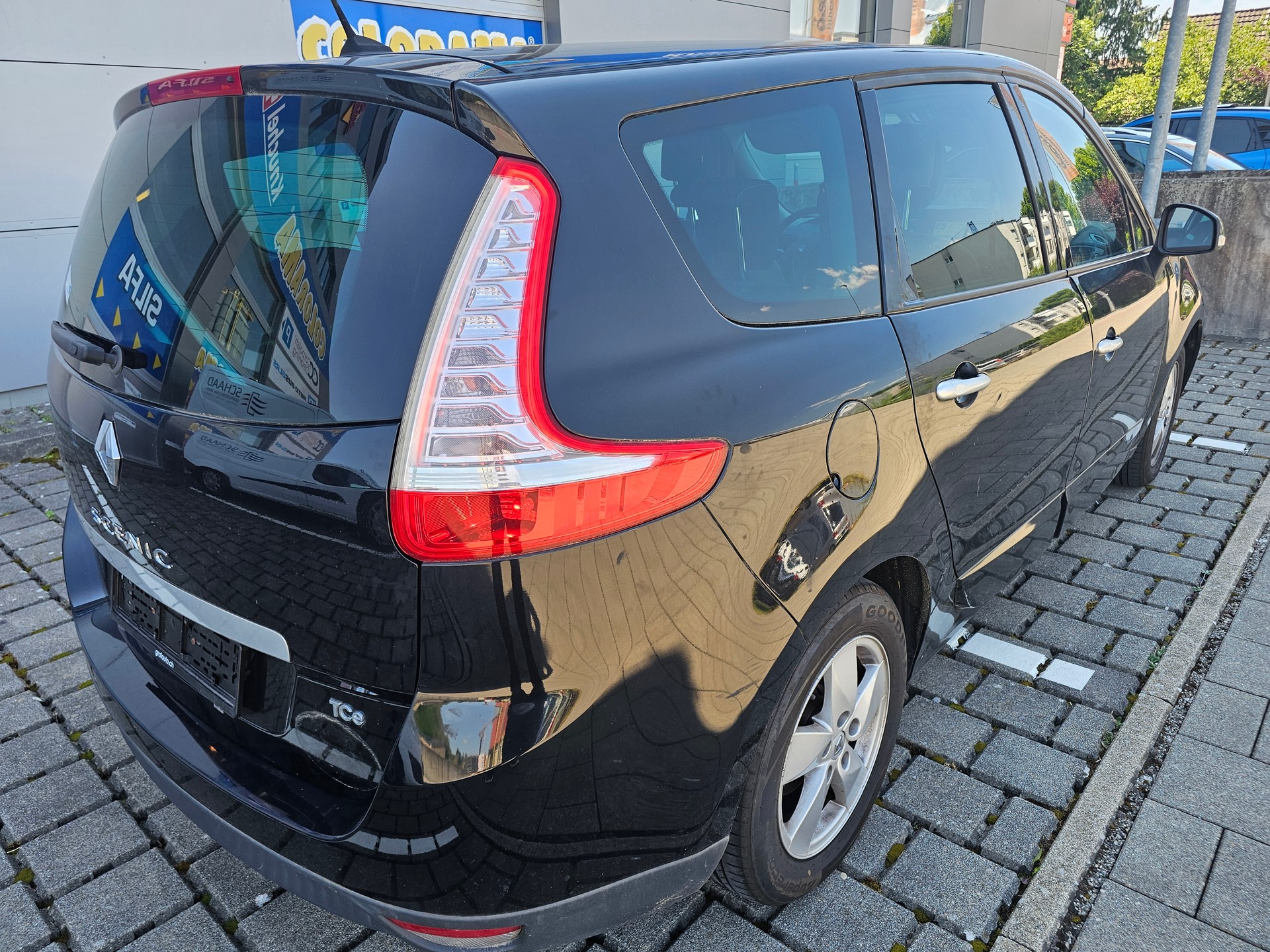 RENAULT Grand Scénic 1.4 16V Turbo Expression-image-4