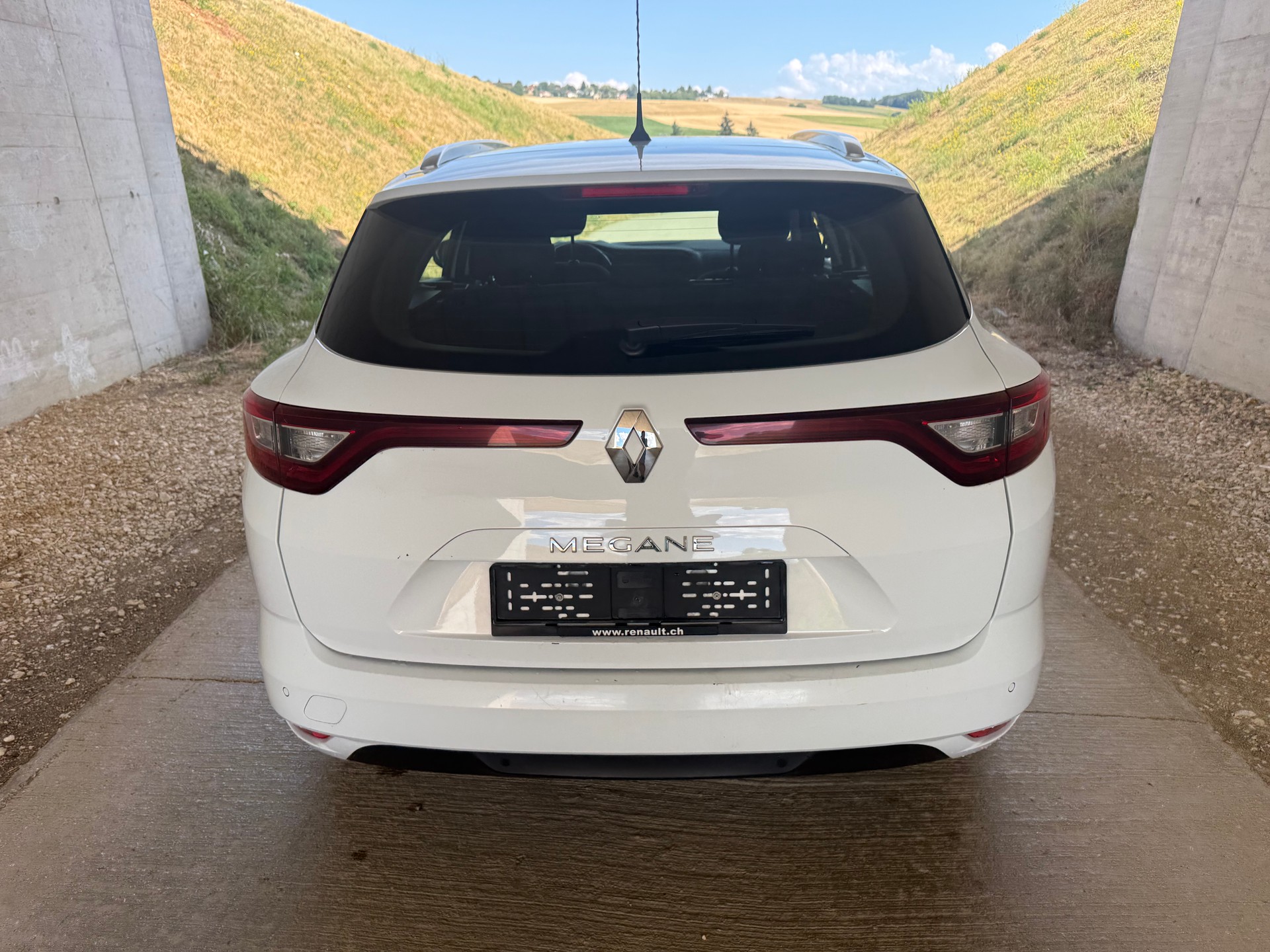 RENAULT Mégane Grandtour 1.5 dCi Business EDC-image-4
