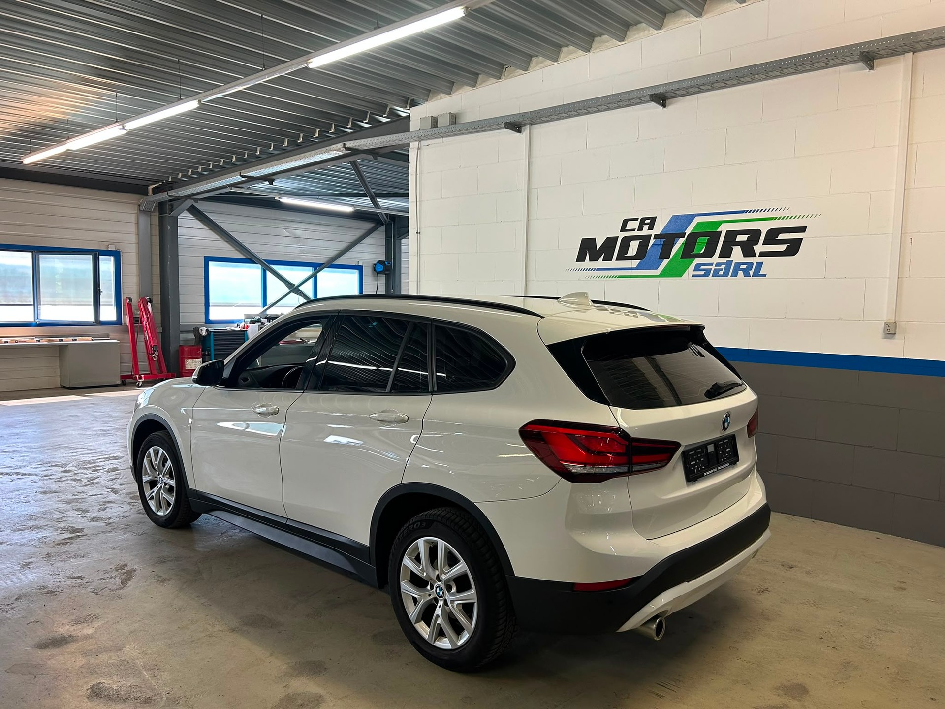 BMW X1 sDrive 18i Steptronic DSK-image-5