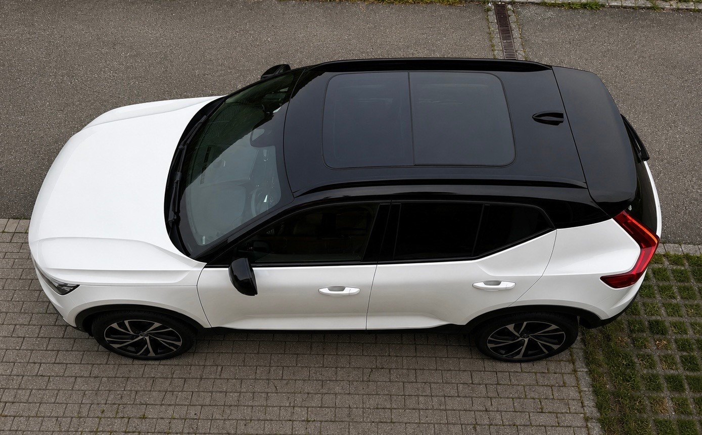 VOLVO 2.0 D4 R-Design AWD-image-9