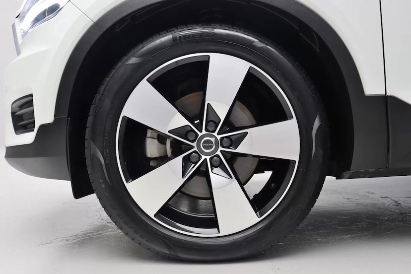 VOLVO 2.0 D4 R-Design AWD-image-11