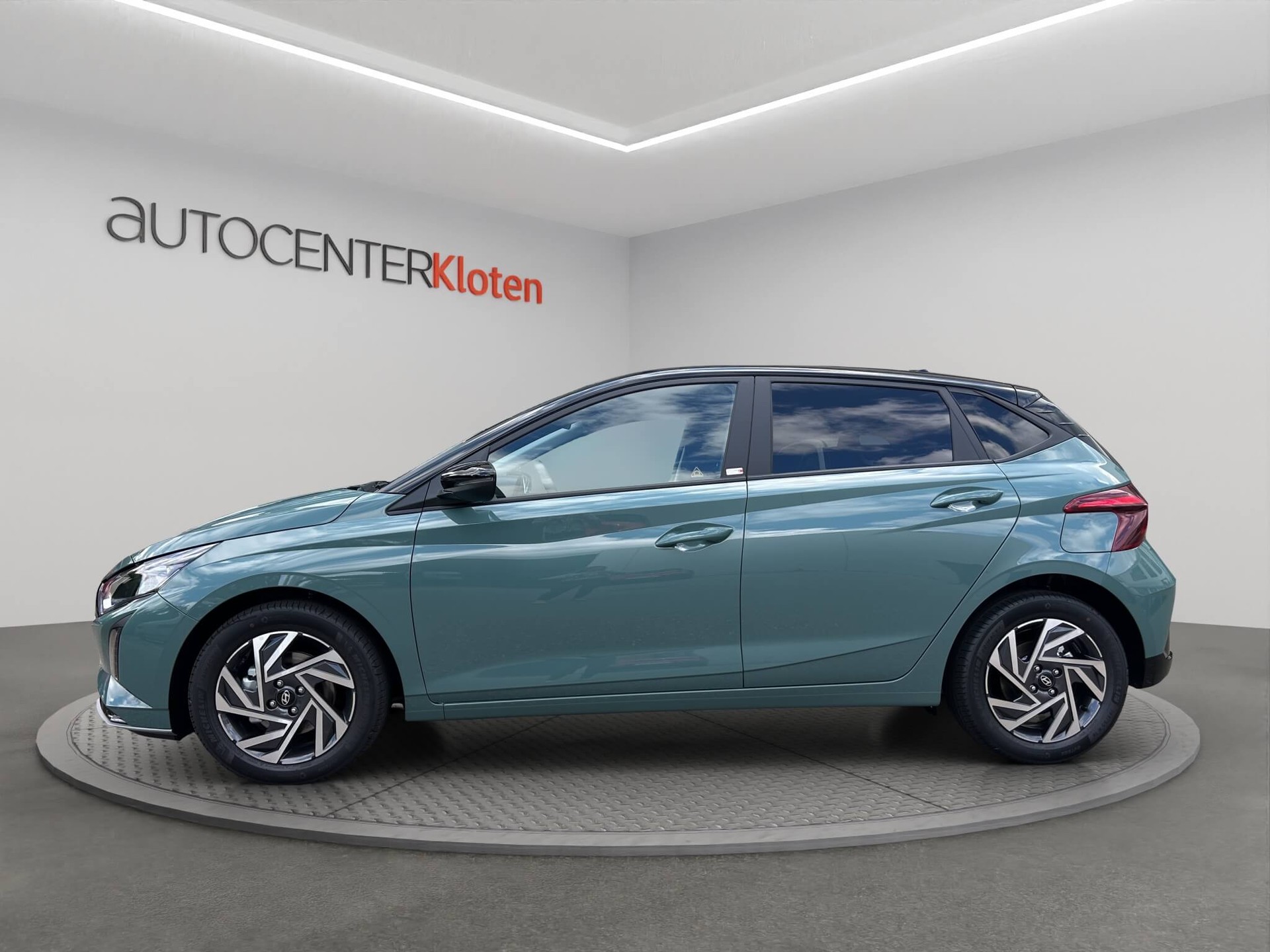 HYUNDAI i20 1.0 T-GDi Amplia-image-2