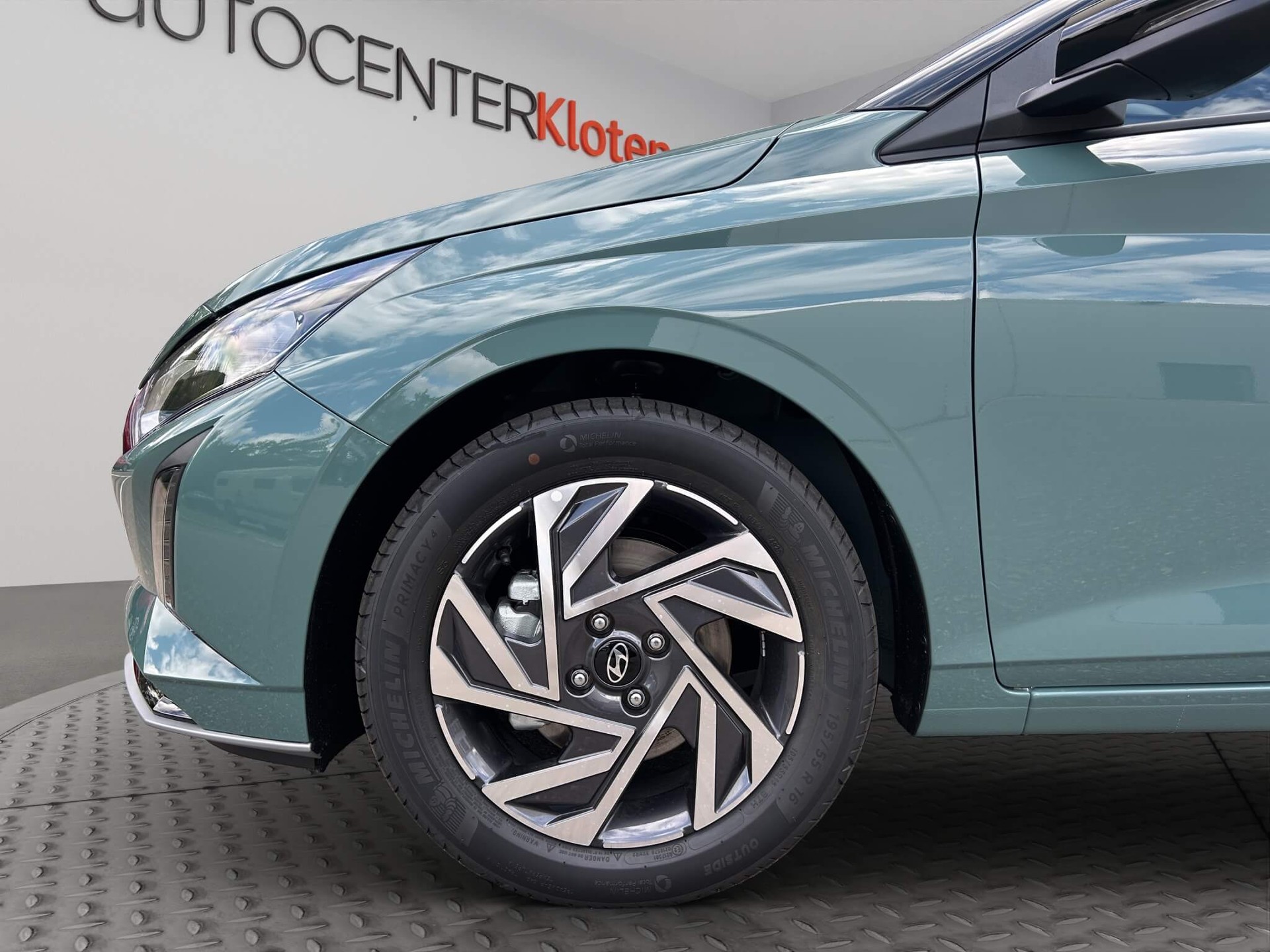 HYUNDAI i20 1.0 T-GDi Amplia-image-5