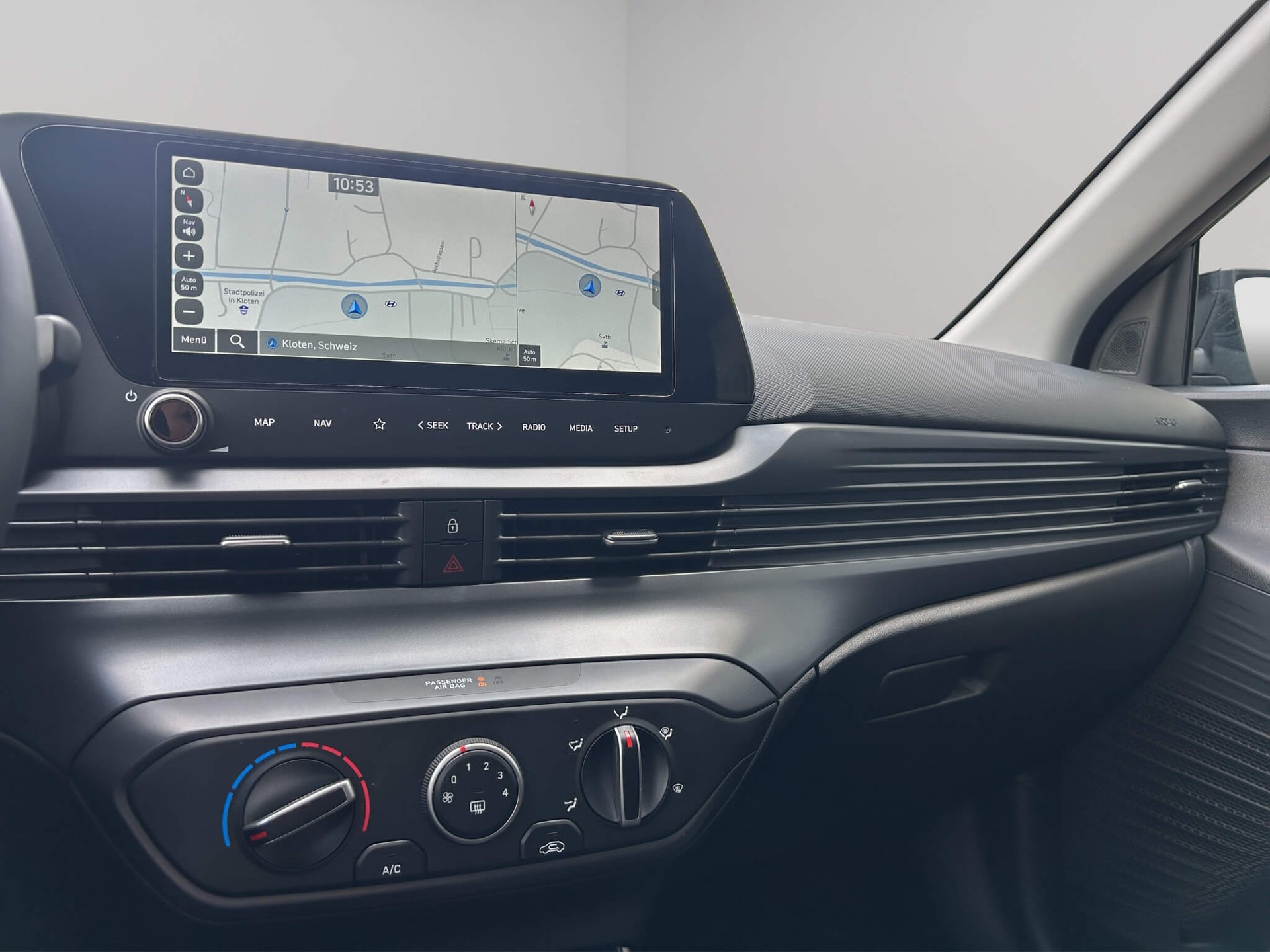 HYUNDAI i20 1.0 T-GDi Amplia-image-10
