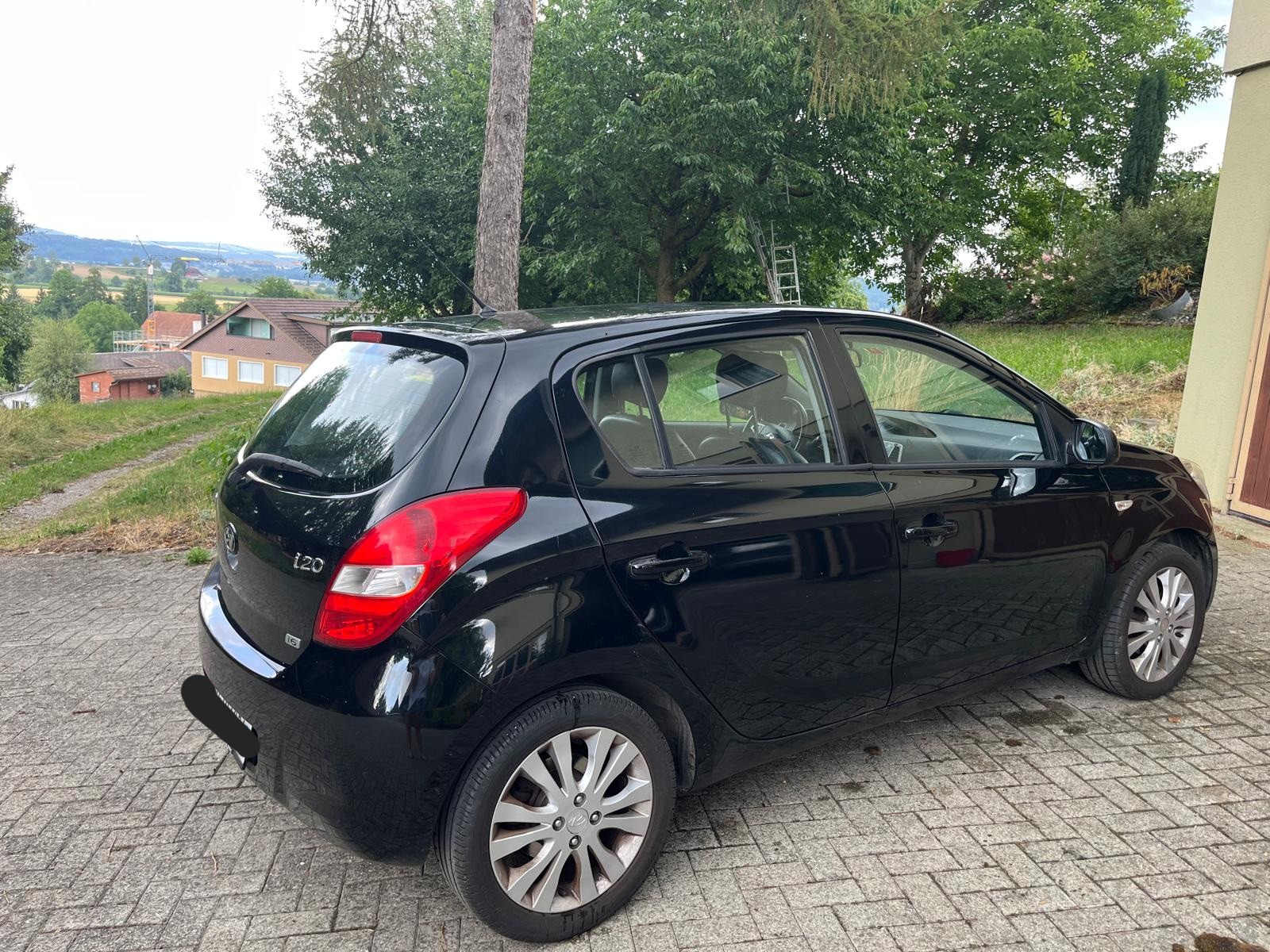 HYUNDAI 1.6 Premium-image-1