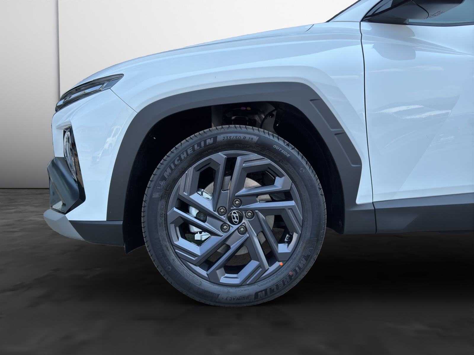 HYUNDAI Tucson 1.6 T-GDi HEV Origo Blackline 4WD MY27-image-14