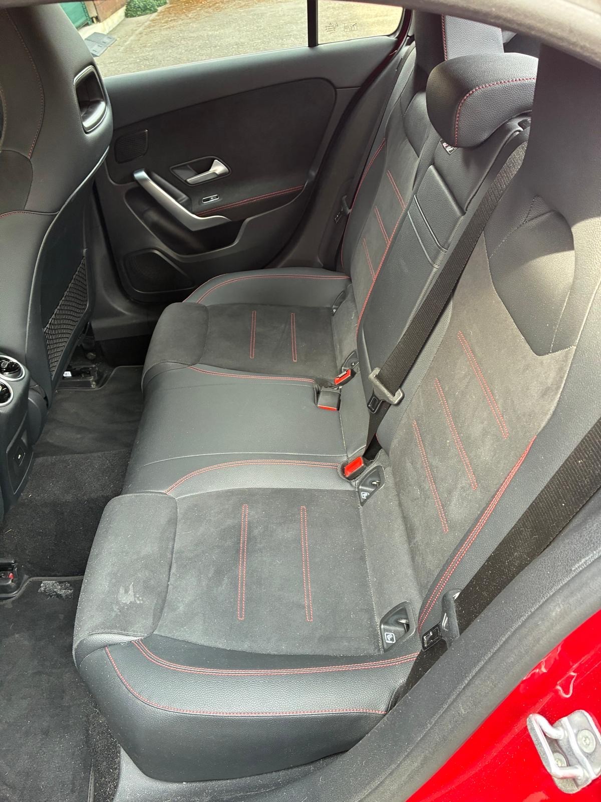 MERCEDES-BENZ A 250 4Matic 8G-DCT-image-3