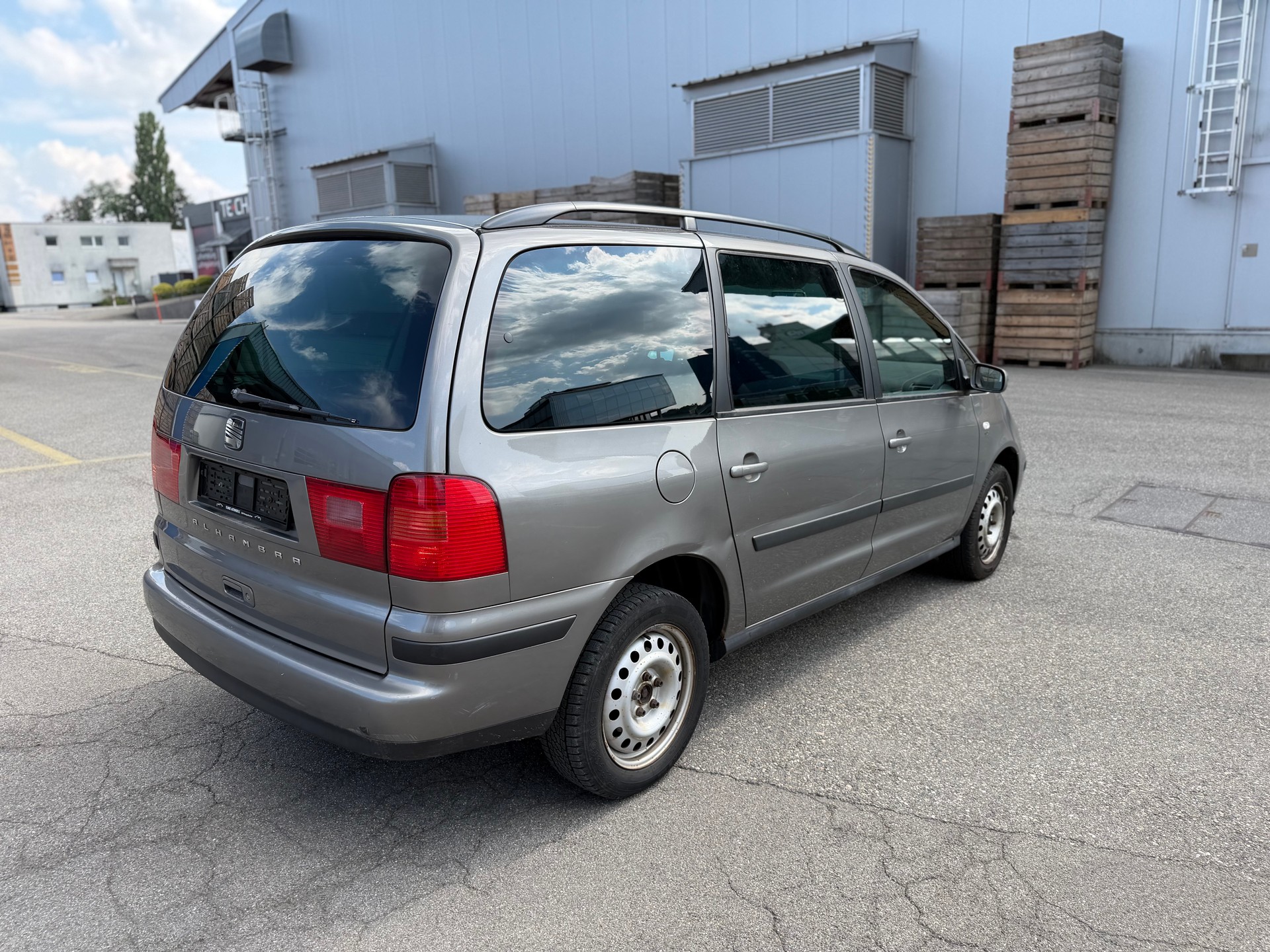 SEAT Alhambra 1.9 TDI Advantage-image-2