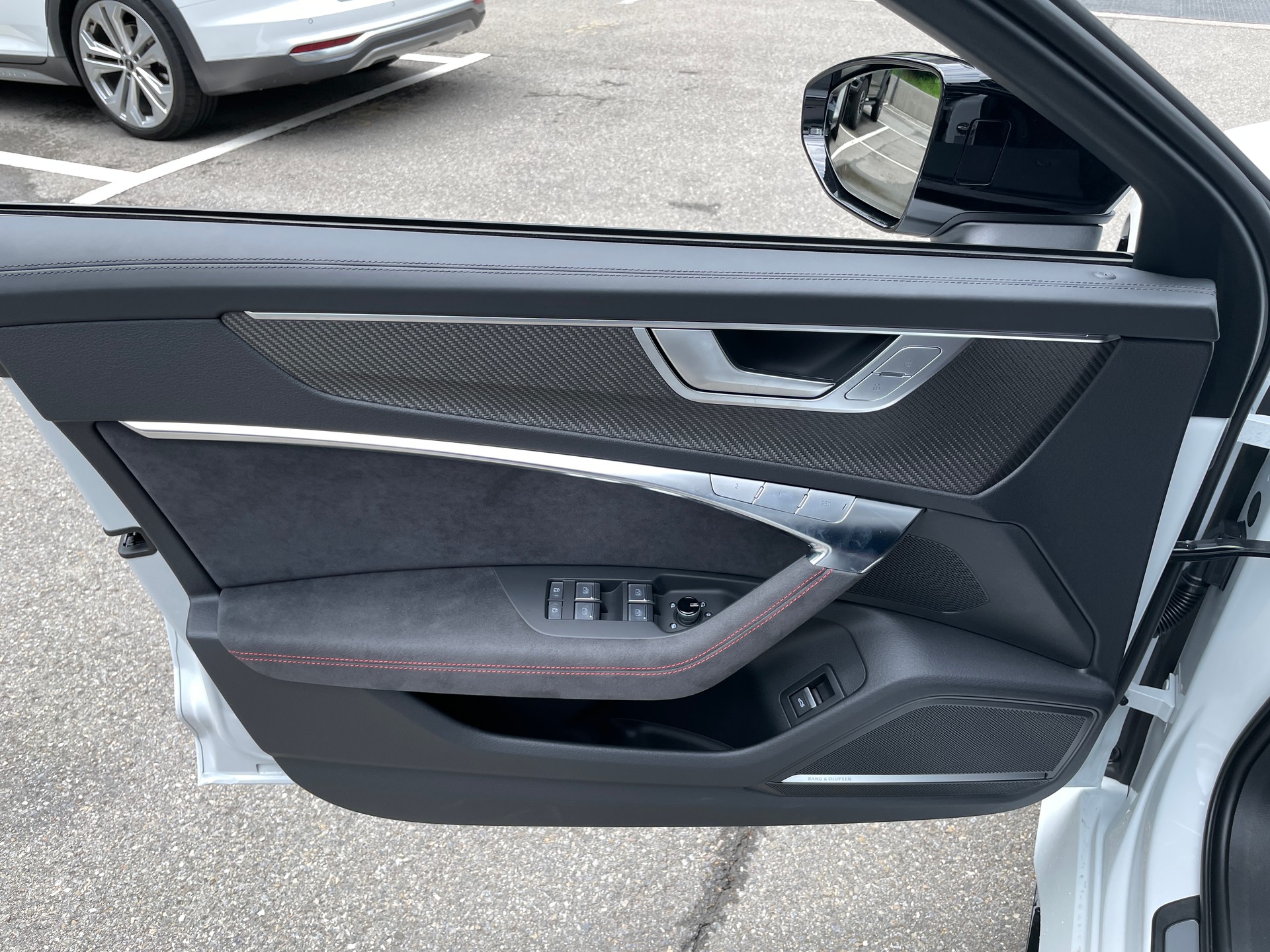 AUDI RS6 Avant 4.0 TFSI V8 Performance quattro-image-9
