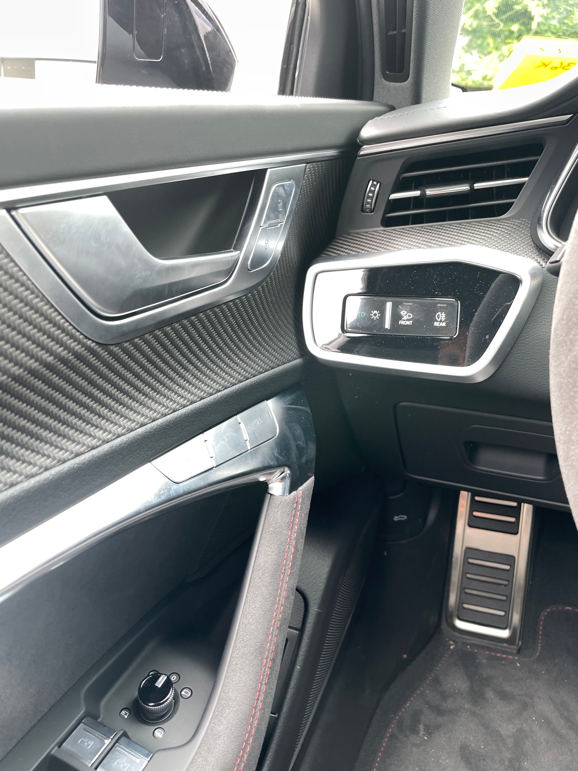 AUDI RS6 Avant 4.0 TFSI V8 Performance quattro-image-20