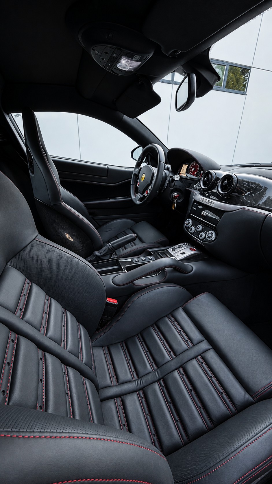 FERRARI 599 GTB-image-8