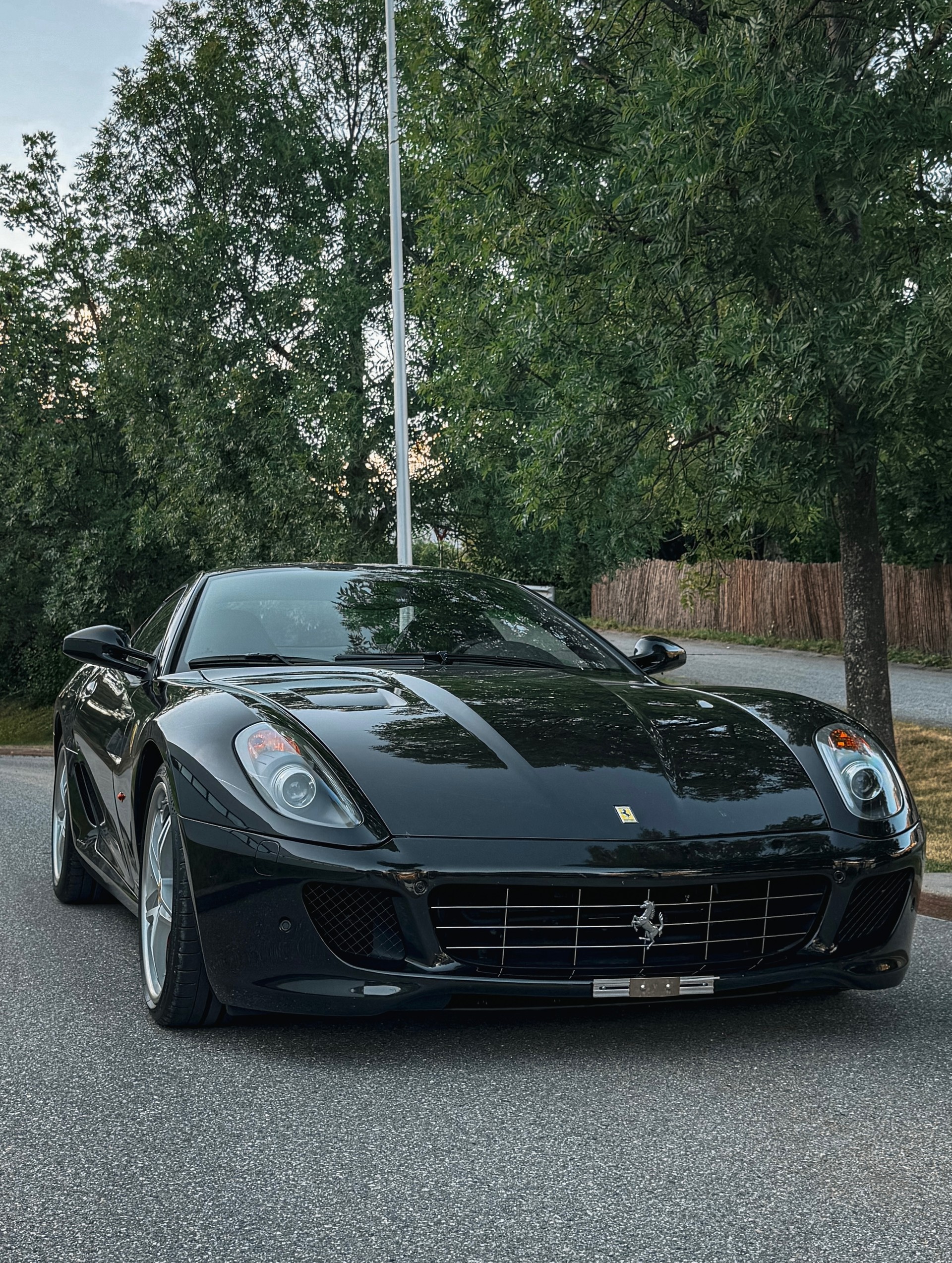 FERRARI 599 GTB-image-4