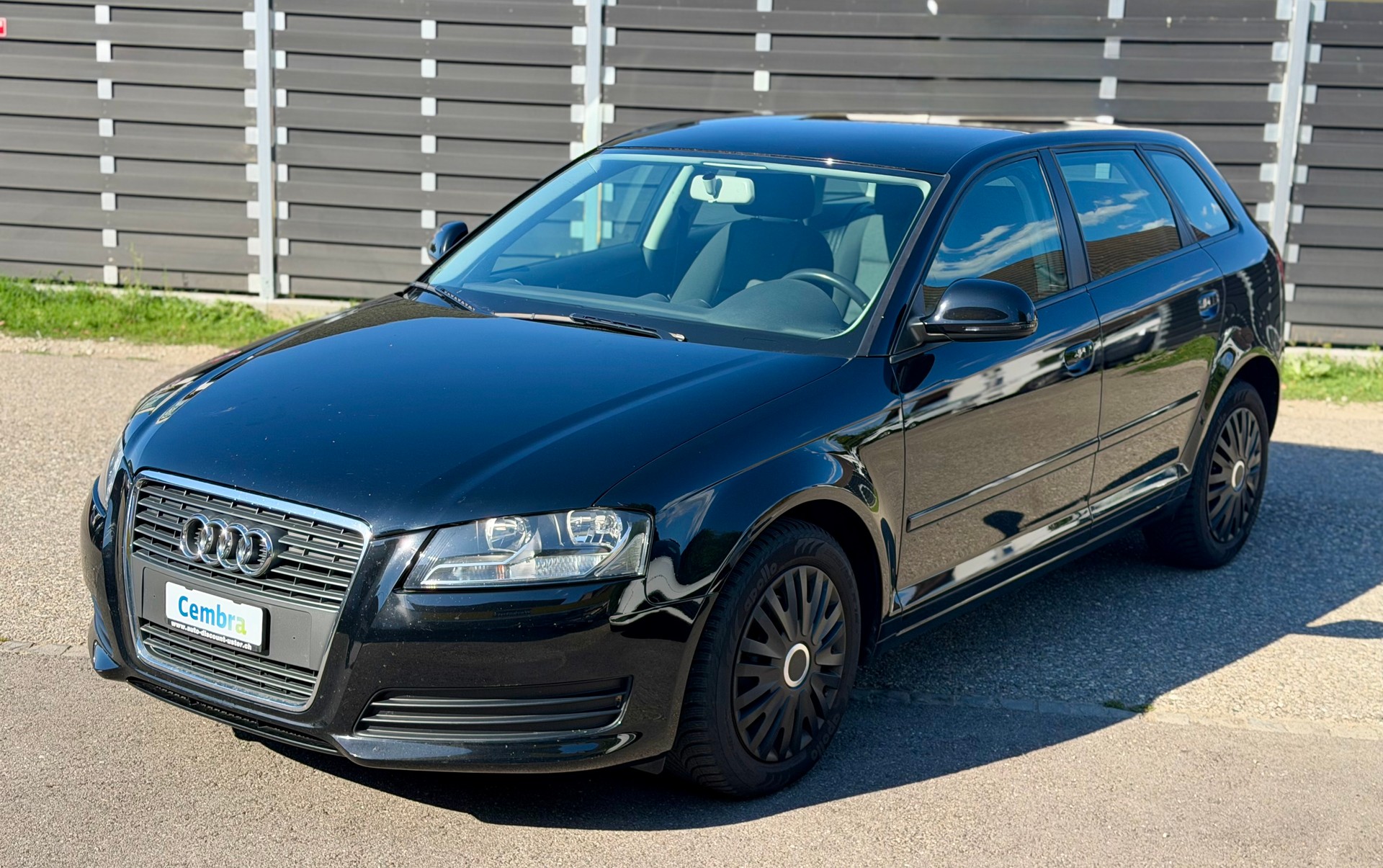 AUDI A3 Sportback 1.4 TFSI Ambition-image-2