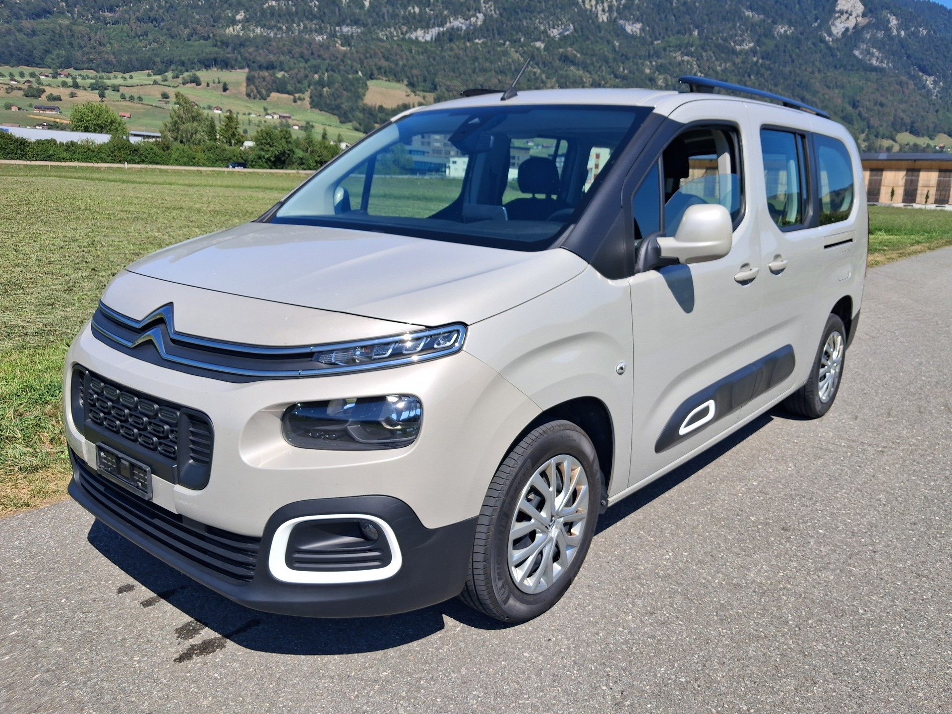 CITROEN Berlingo XL 1.5 BlueHDi Live-image-2
