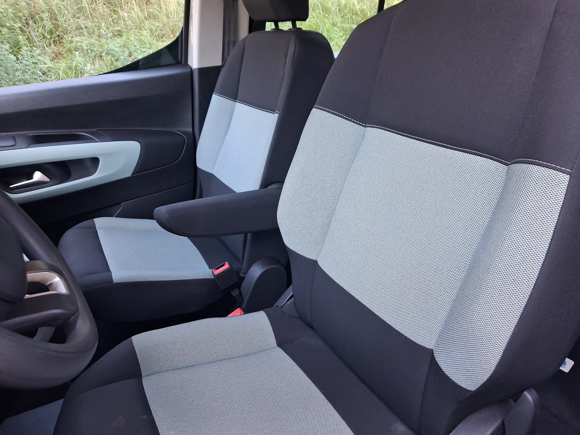 CITROEN Berlingo XL 1.5 BlueHDi Live-image-9
