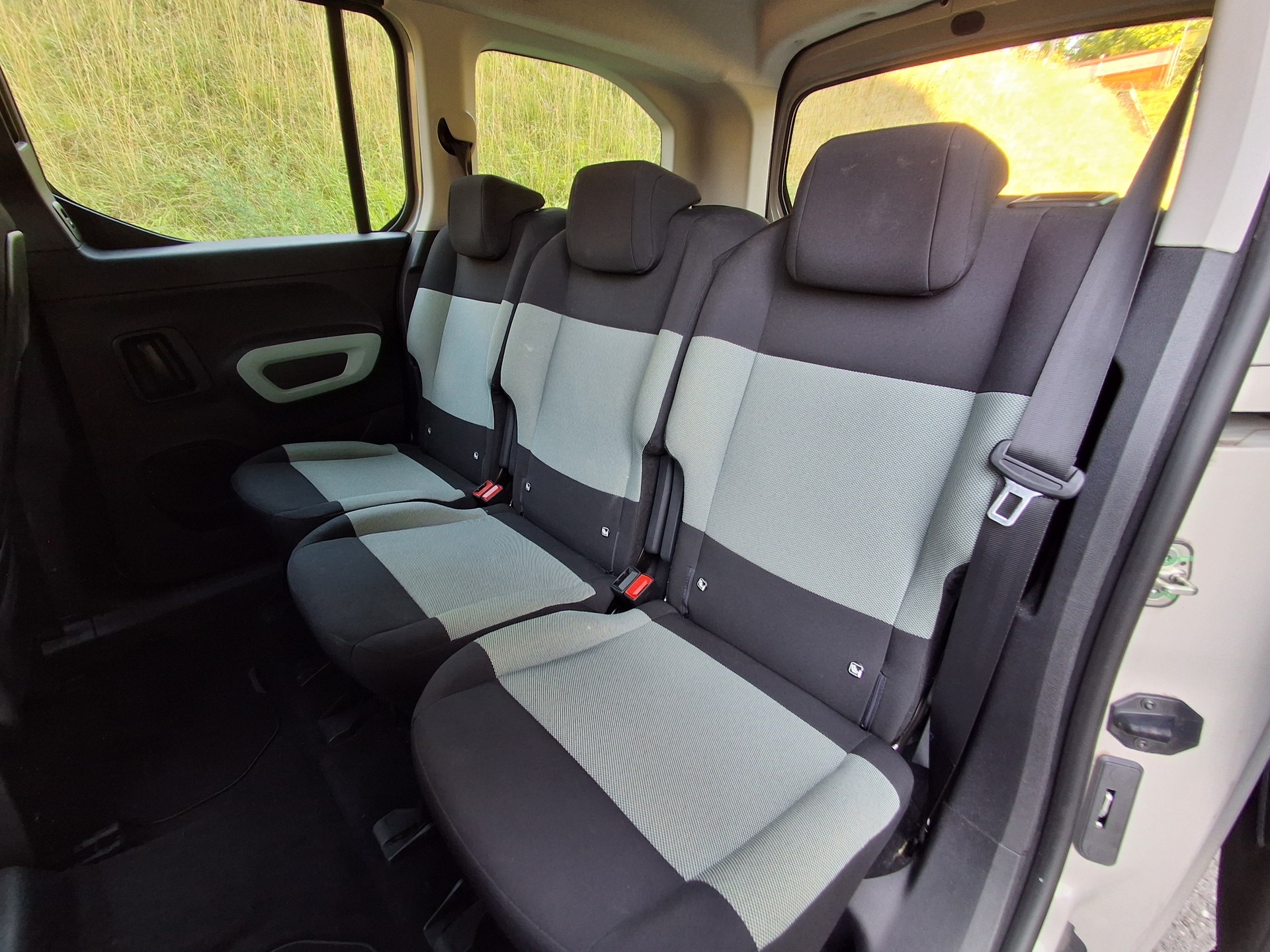 CITROEN Berlingo XL 1.5 BlueHDi Live-image-11