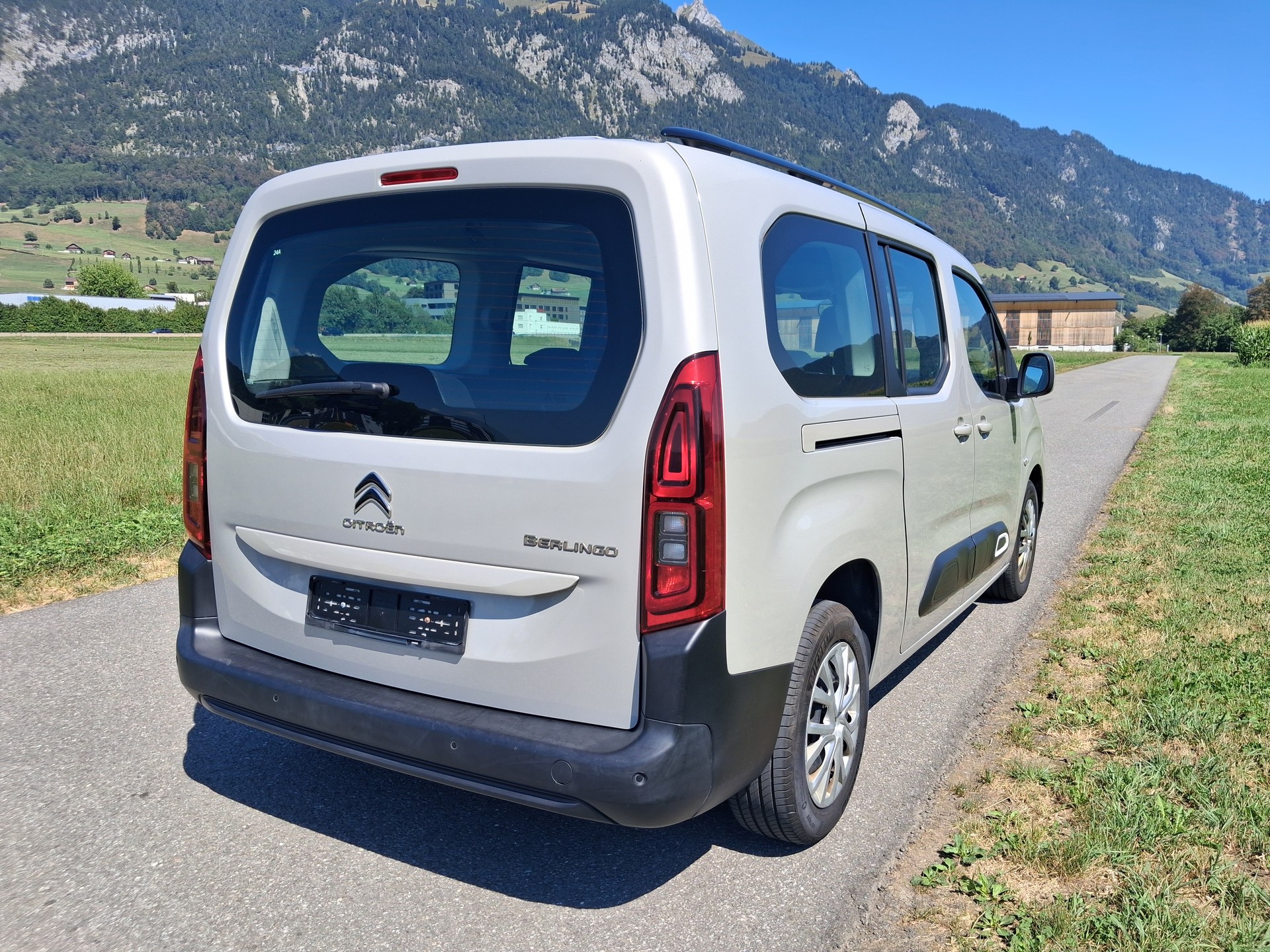 CITROEN Berlingo XL 1.5 BlueHDi Live-image-4