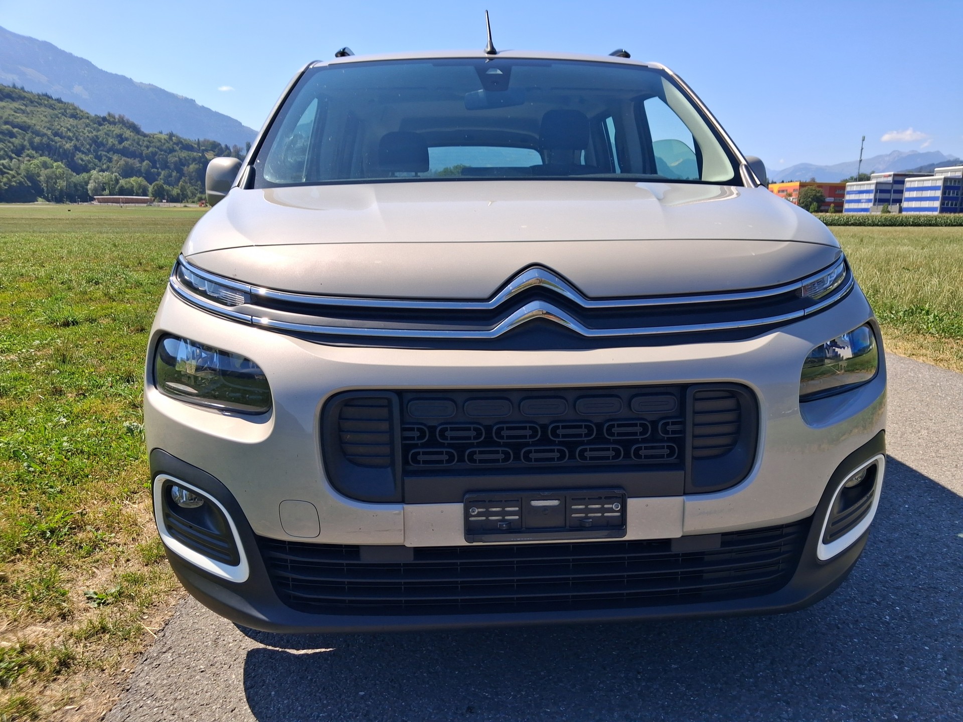 CITROEN Berlingo XL 1.5 BlueHDi Live-image-5