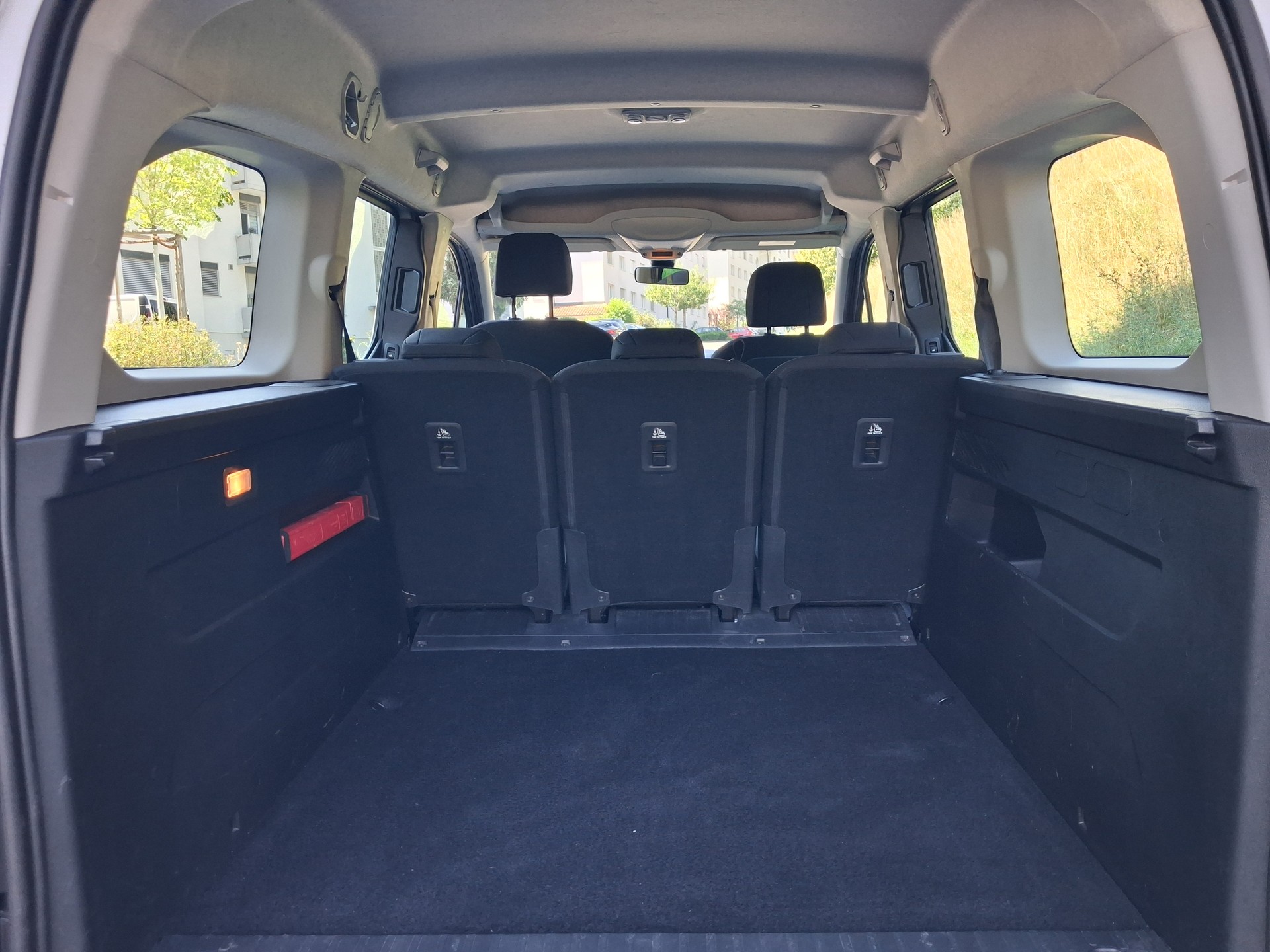 CITROEN Berlingo XL 1.5 BlueHDi Live-image-12