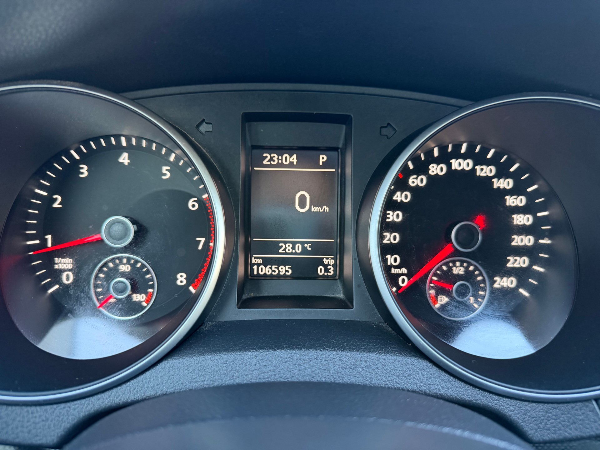 VW Golf 1.4 TSI Highline DSG-image-9