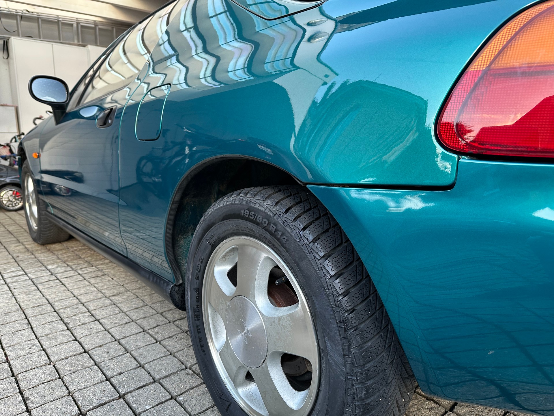 HONDA CRX 1.6i-16 V-TEC VTi-image-11