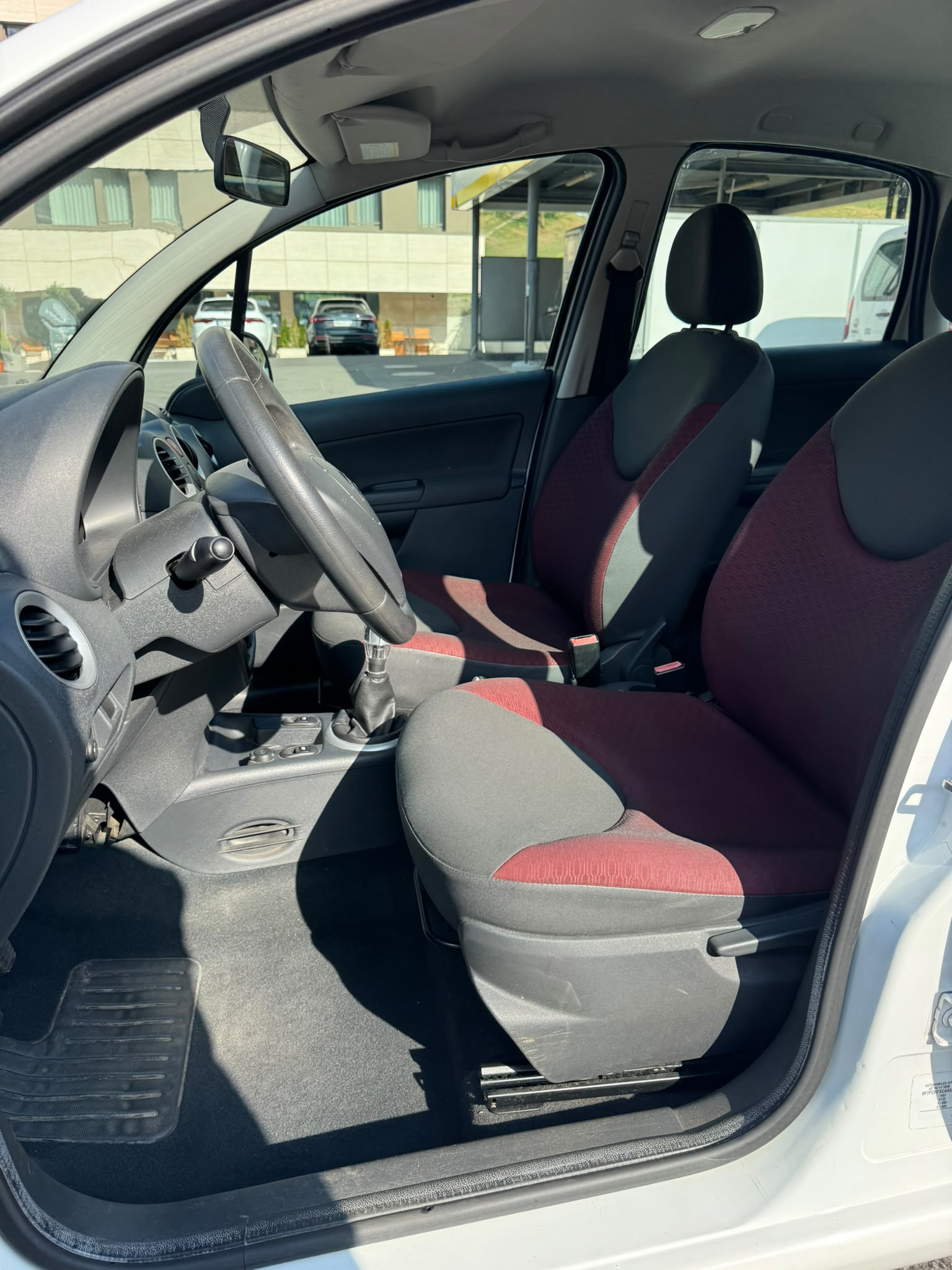 CITROEN C3 1.1i Essentiel-image-9