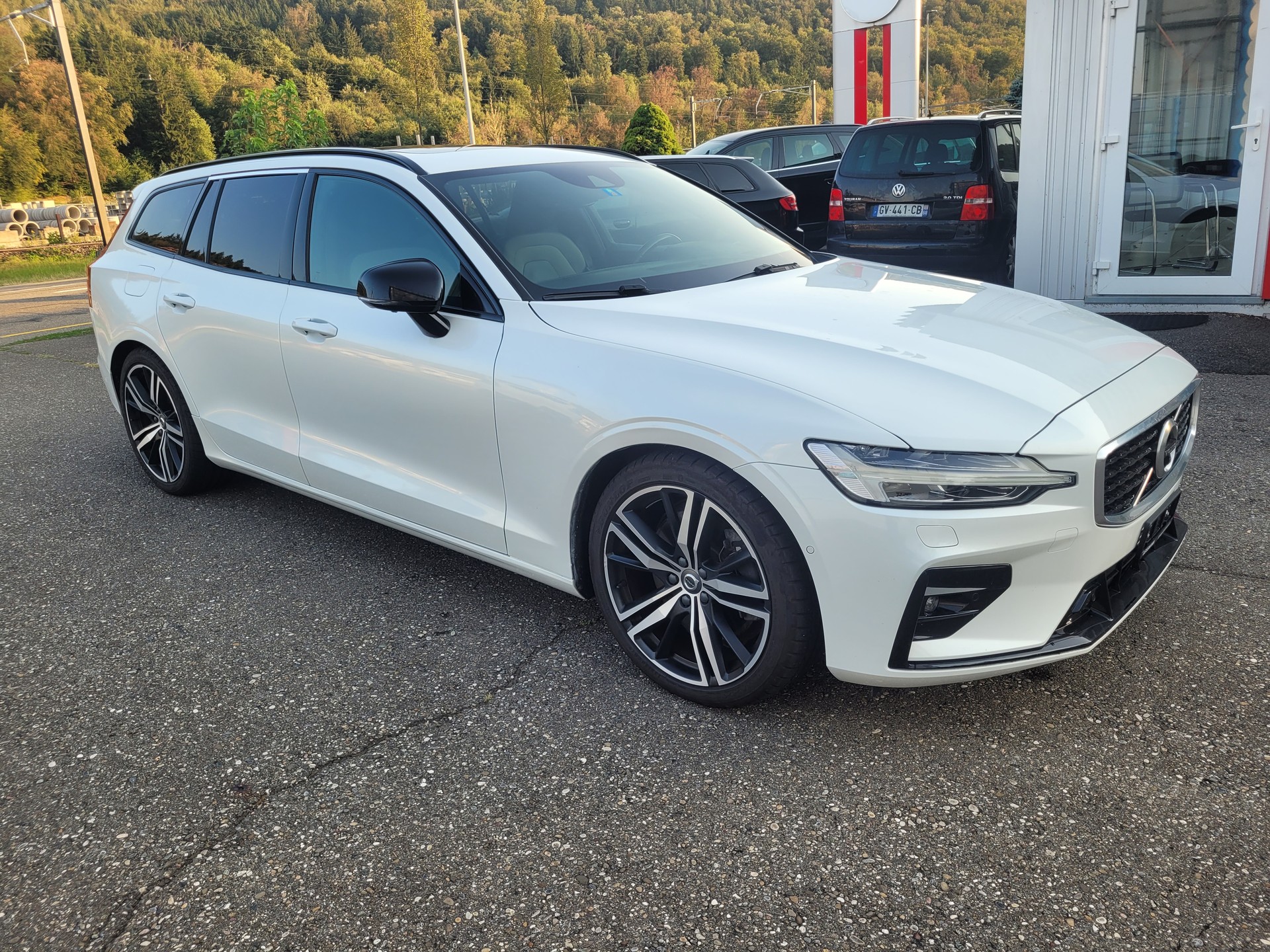 VOLVO V60 T5 R-Design Geartronic-image-6