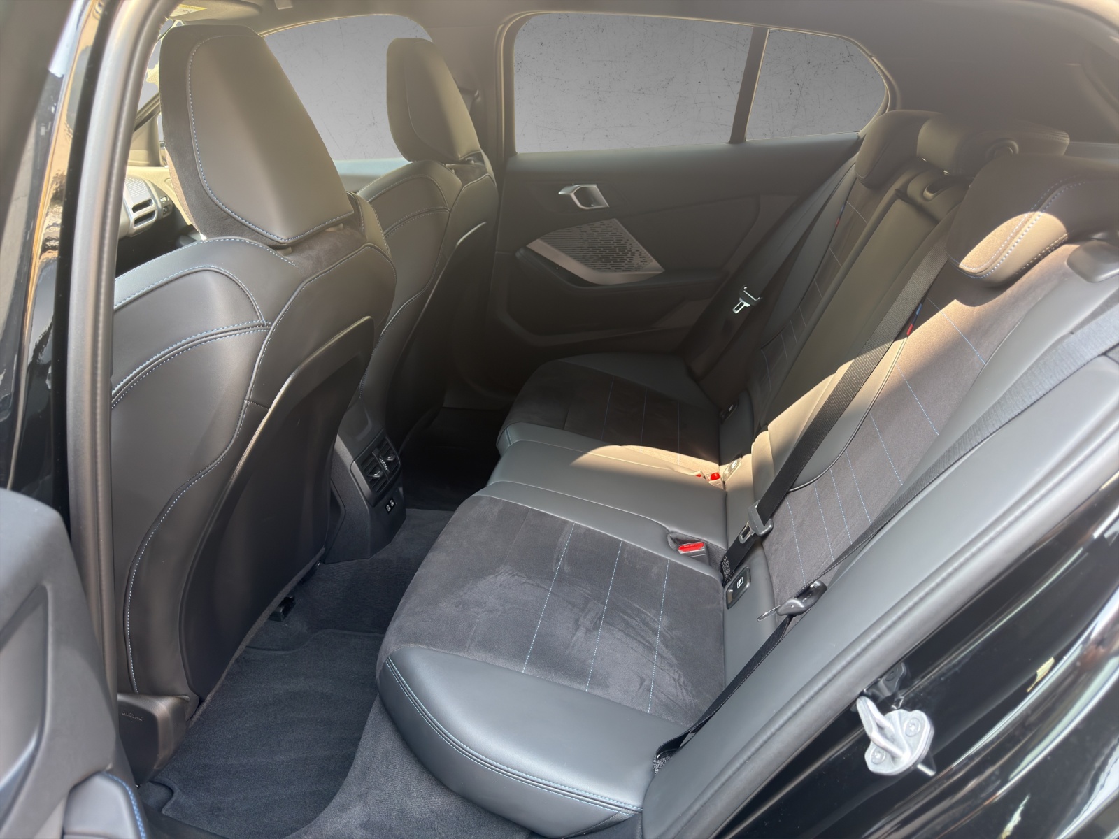 BMW 123 xDrive M Sport Steptronic-image-16