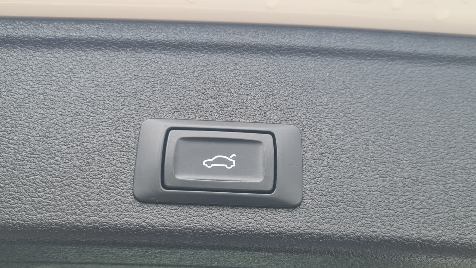 AUDI A4 Avant 35 TDI S-tronic ** Gr-Navi ** Tempomat ** PDC V+H ** Modell 2021 ** Audi Virtual Cockpit ** Frisch Ab MFK & Service **-image-10