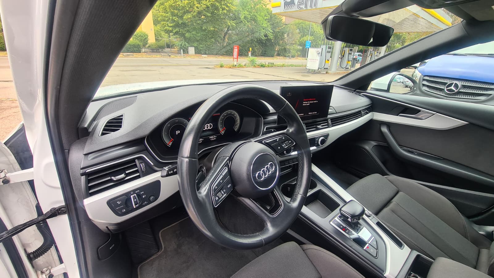 AUDI A4 Avant 35 TDI S-tronic ** Gr-Navi ** Tempomat ** PDC V+H ** Modell 2021 ** Audi Virtual Cockpit ** Frisch Ab MFK & Service **-image-17