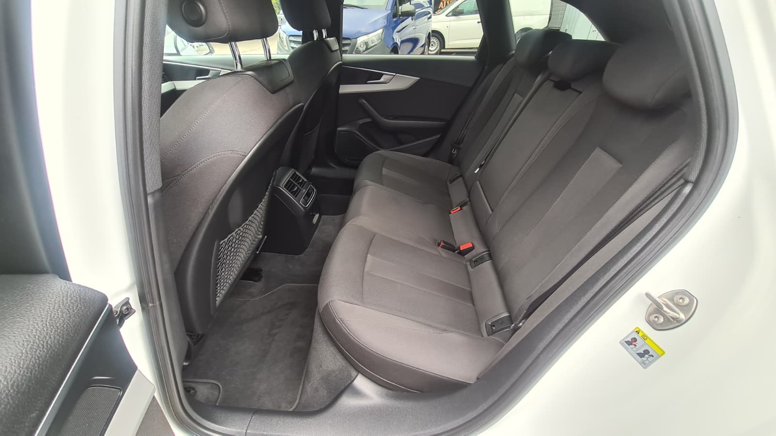 AUDI A4 Avant 35 TDI S-tronic ** Gr-Navi ** Tempomat ** PDC V+H ** Modell 2021 ** Audi Virtual Cockpit ** Frisch Ab MFK & Service **-image-19
