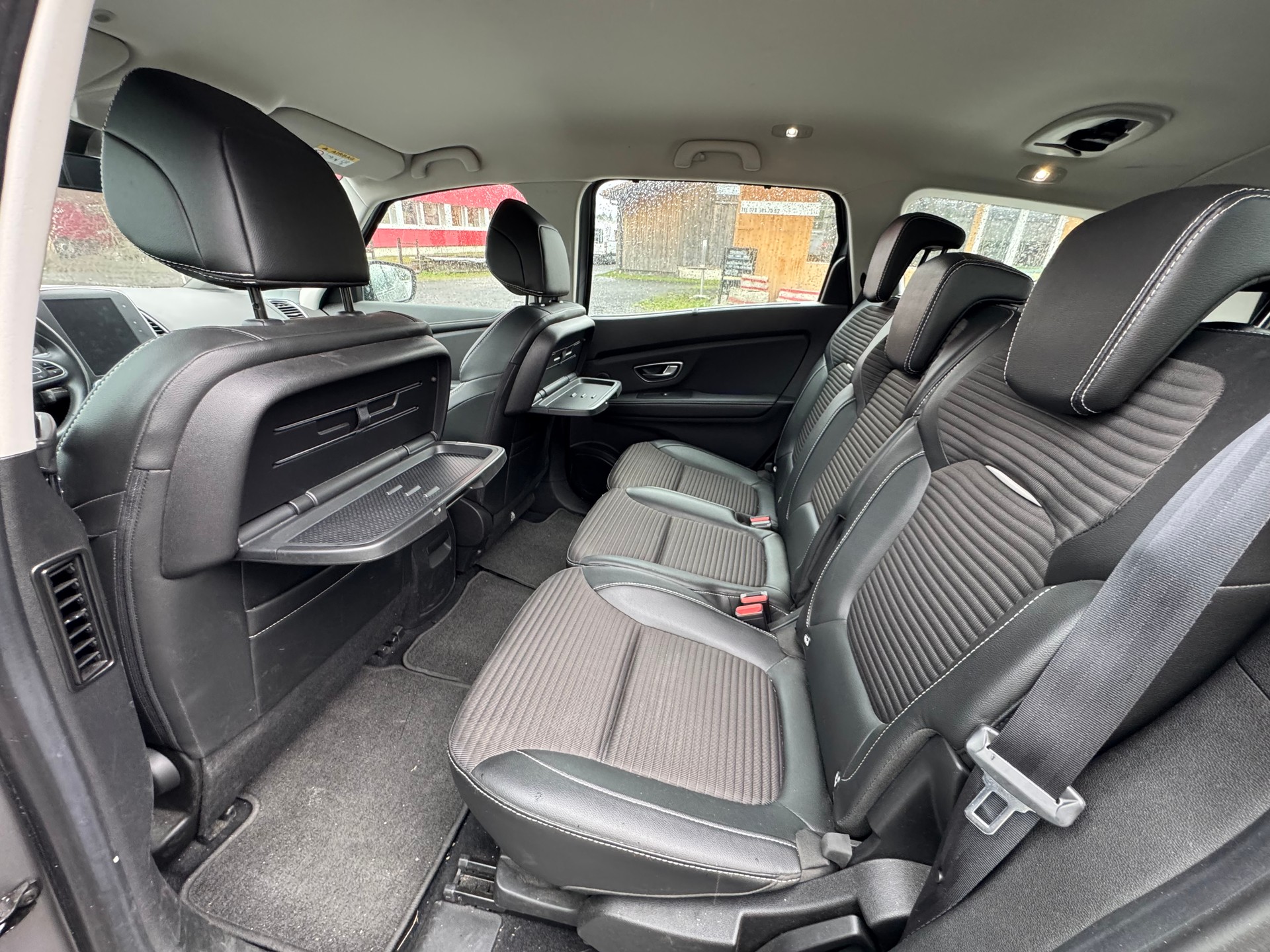 RENAULT Grand Scénic 1.3 16V Turbo Intens-image-10