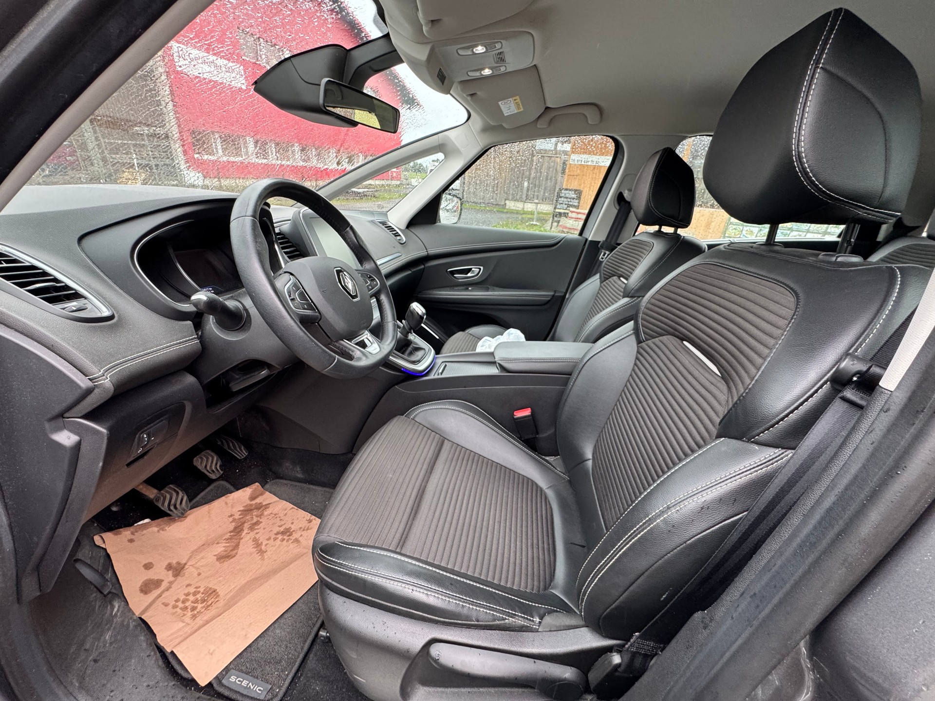 RENAULT Grand Scénic 1.3 16V Turbo Intens-image-9