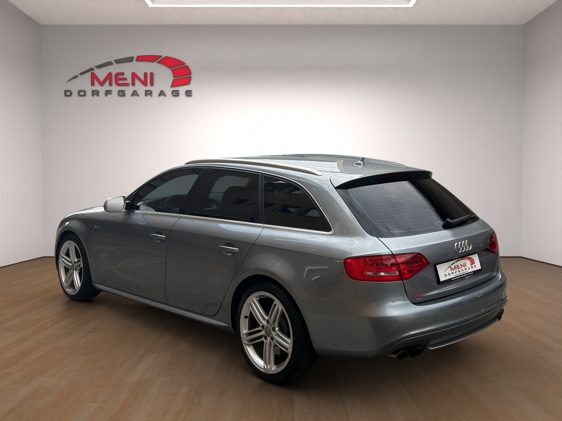 AUDI S4 Avant 3.0 TFSI quattro S-tronic-image-4
