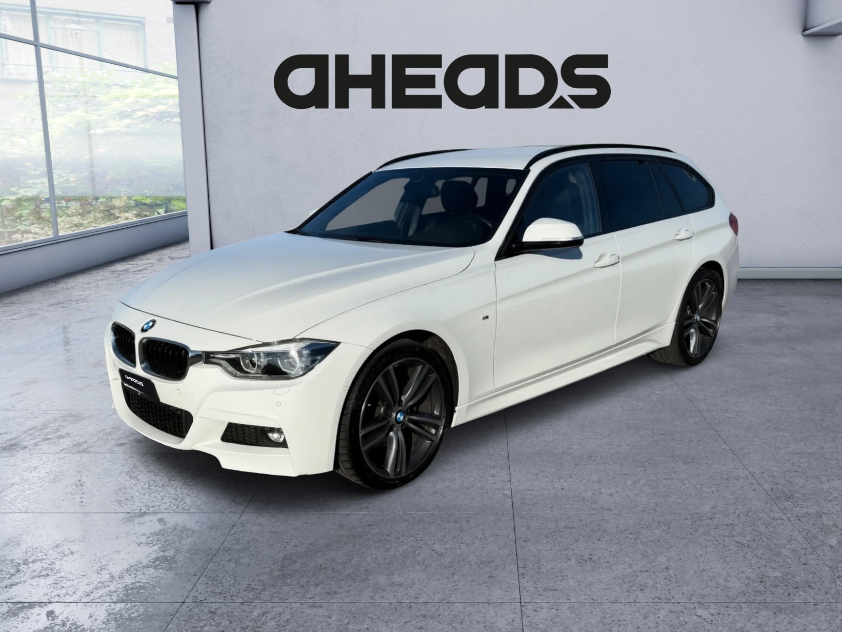 BMW 330i xDrive Touring M Sport Steptronic-image-0