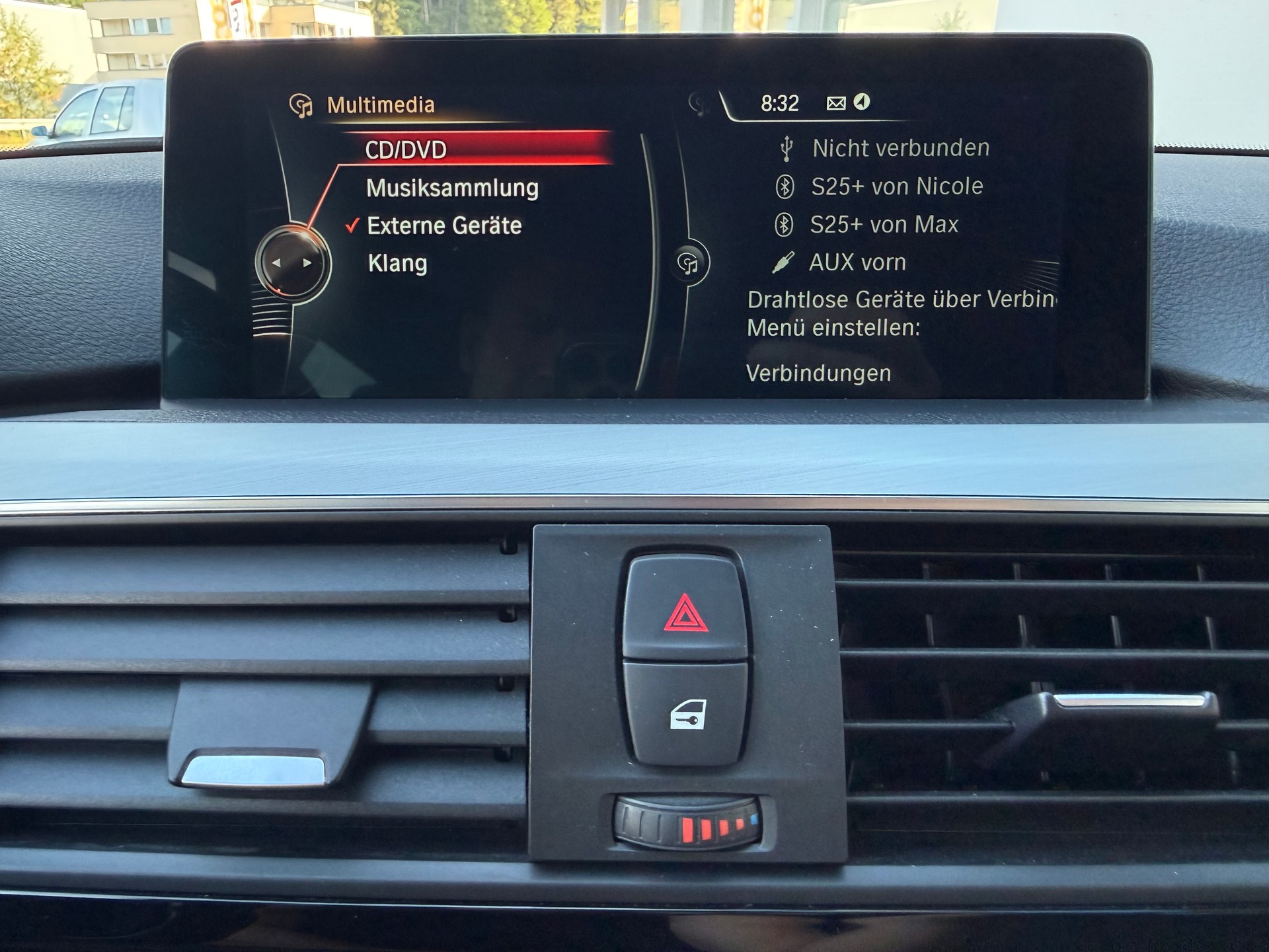 BMW 330i xDrive Touring M Sport Steptronic-image-19