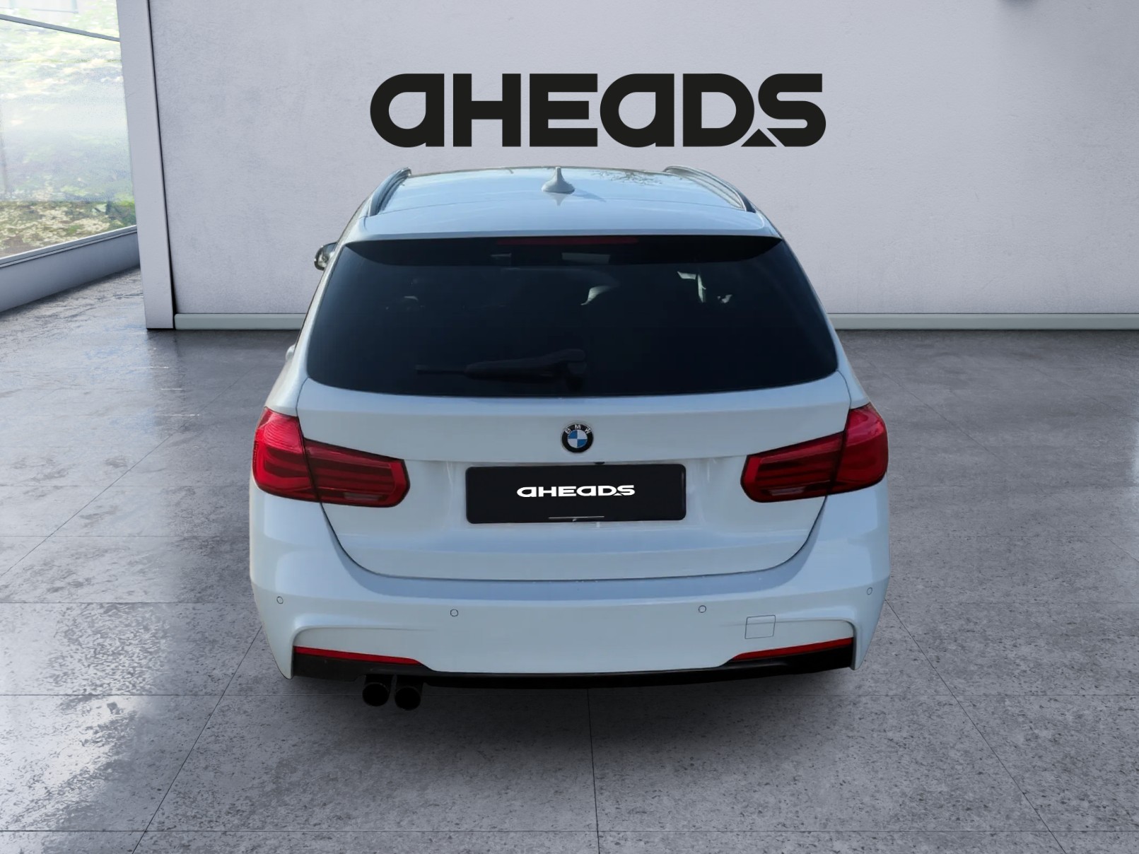 BMW 330i xDrive Touring M Sport Steptronic-image-6