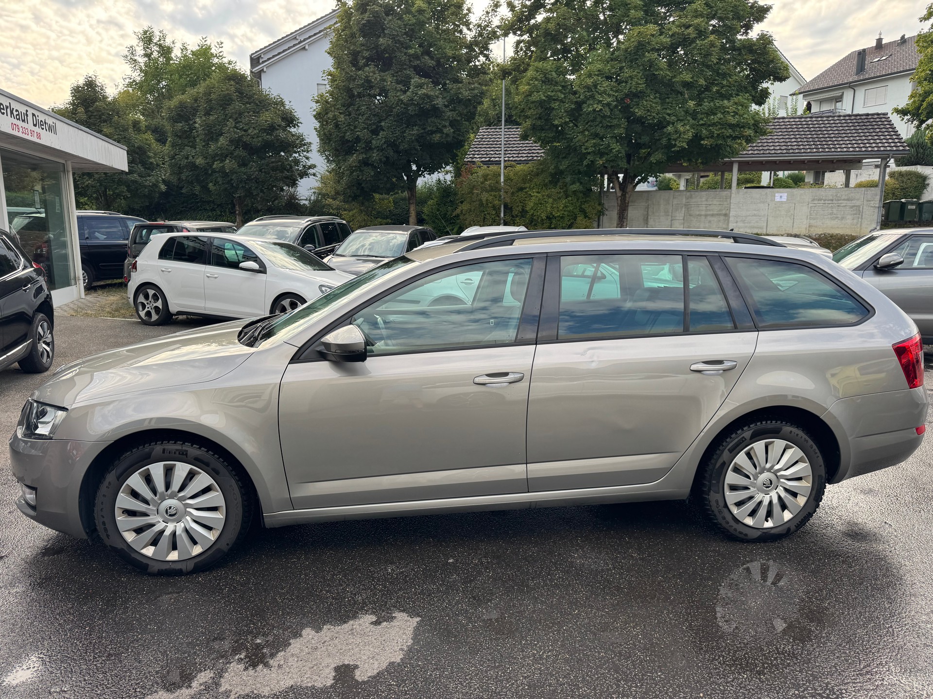 SKODA Octavia Combi 1.4 TSI Style DSG-image-6