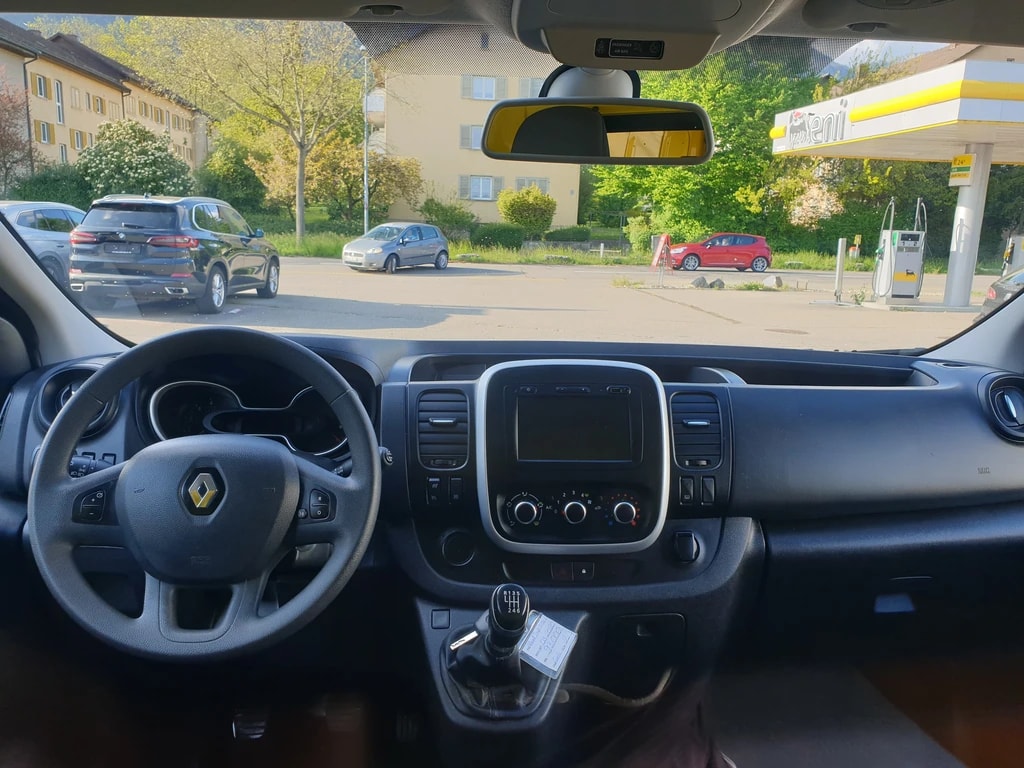 RENAULT Trafic 2.0 ENERGY dCi145 3.0t Business L2H1 ** L2 H1 **146 PS ** Navi ** RF-Kamera ** AHK ** 3-Plätzer ** Werkstatt-Einrichtung-image-9