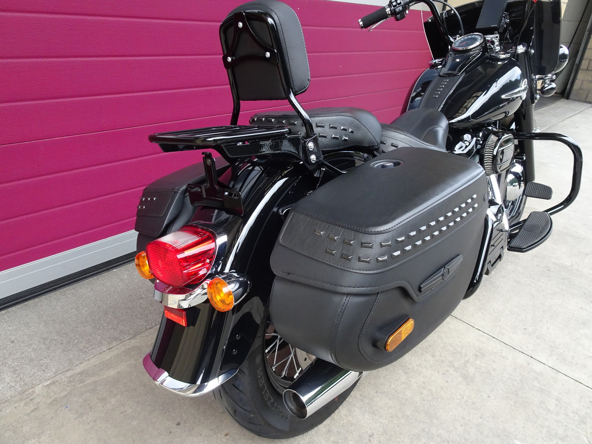 HARLEY-DAVIDSON FLHCS Heritage Classic 114 ABS-image-7